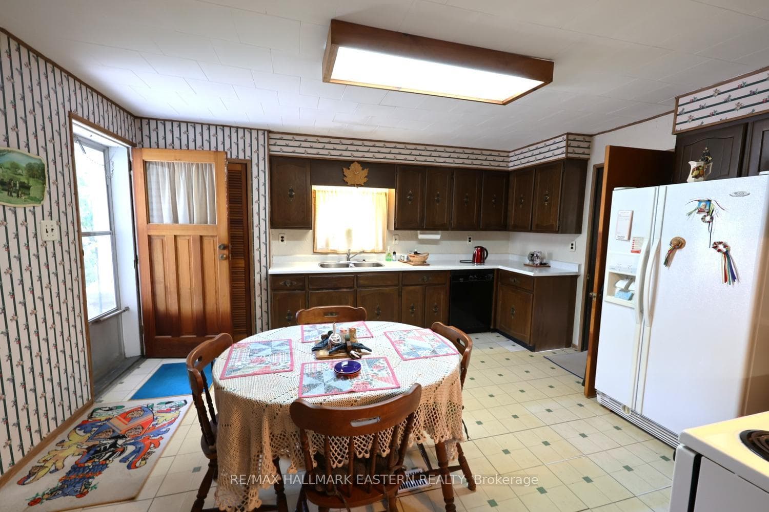 29 Oak Street photo 9