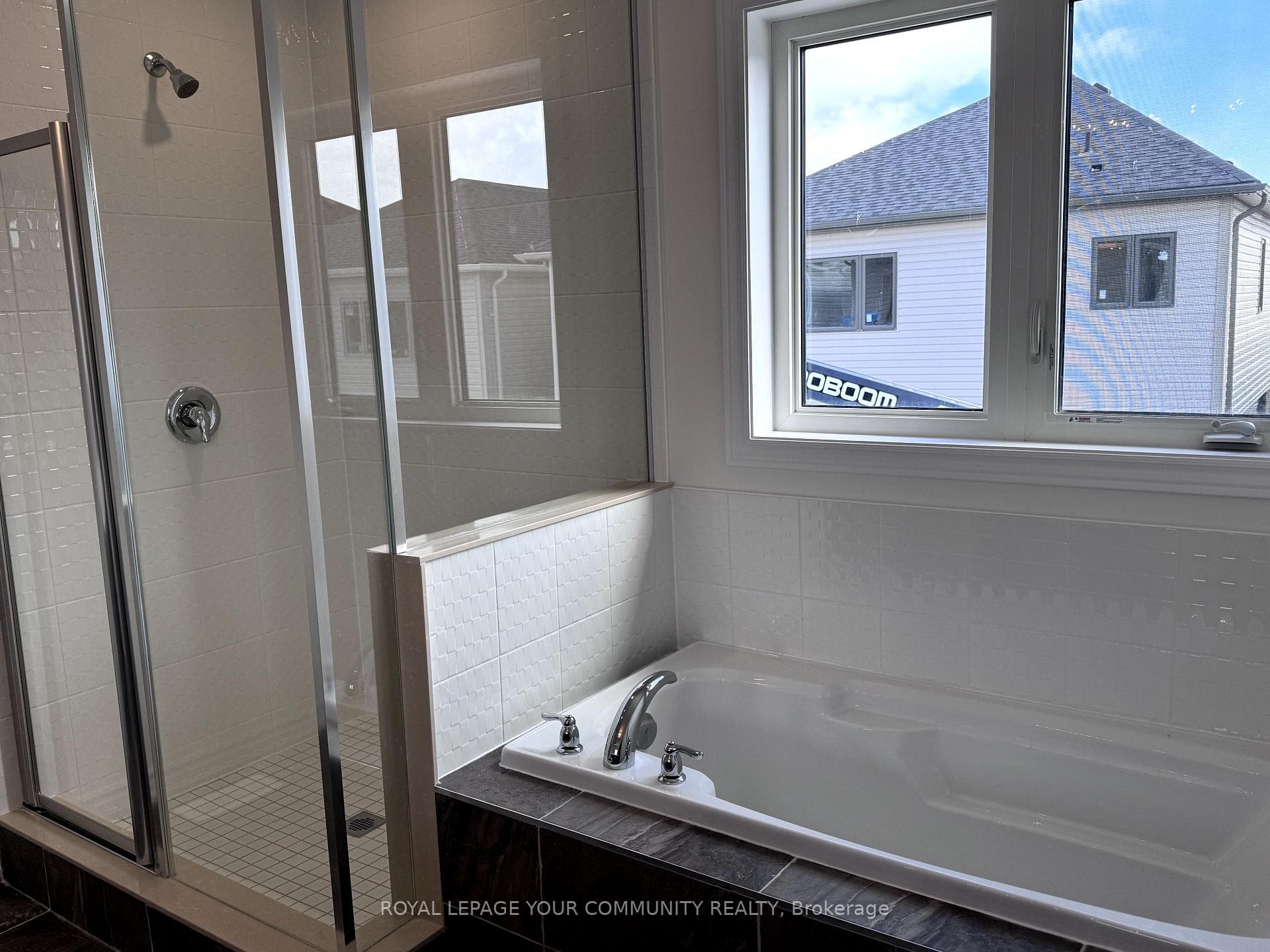 10 Tamworth Terrace photo 14