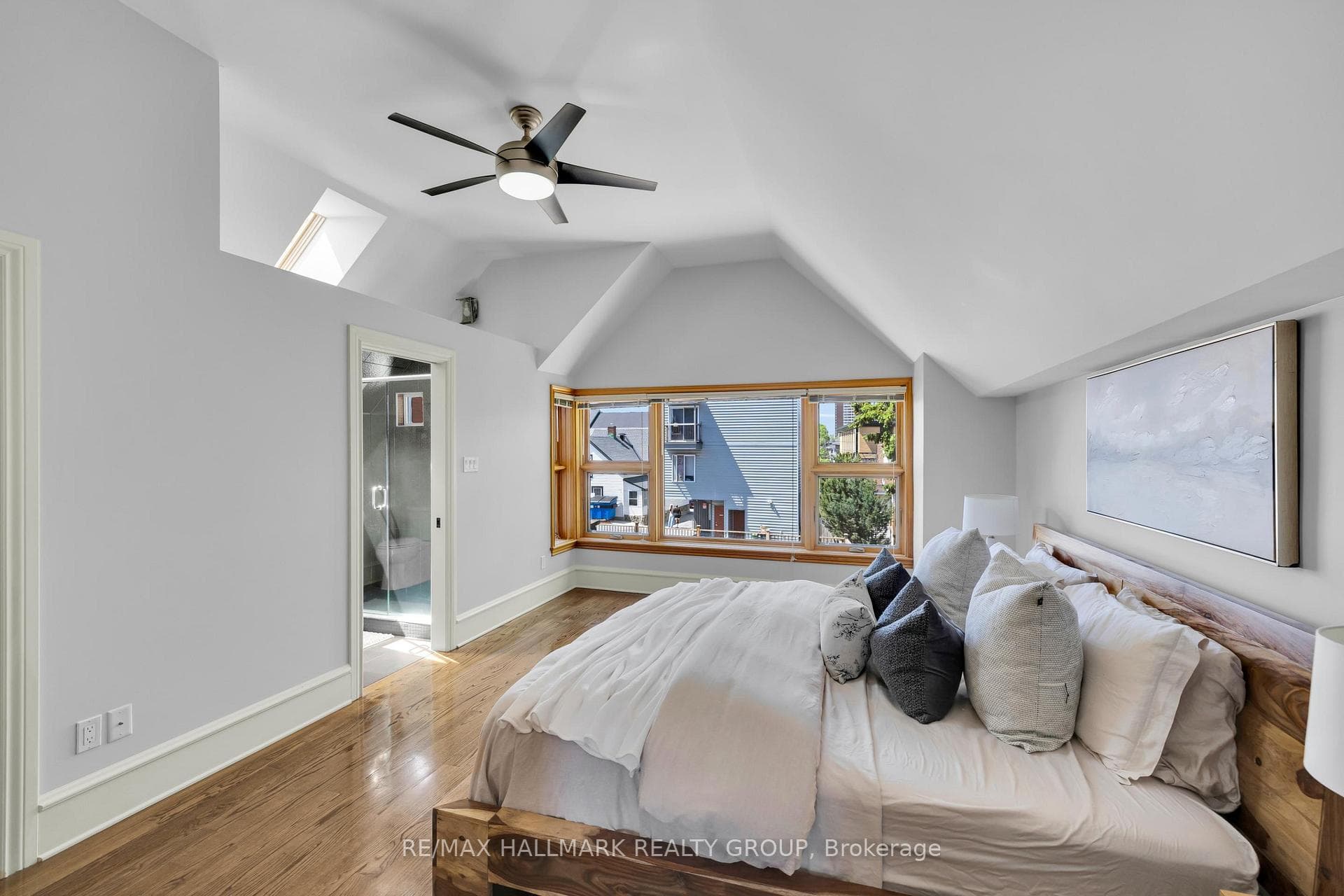 376 Winona Avenue photo 15