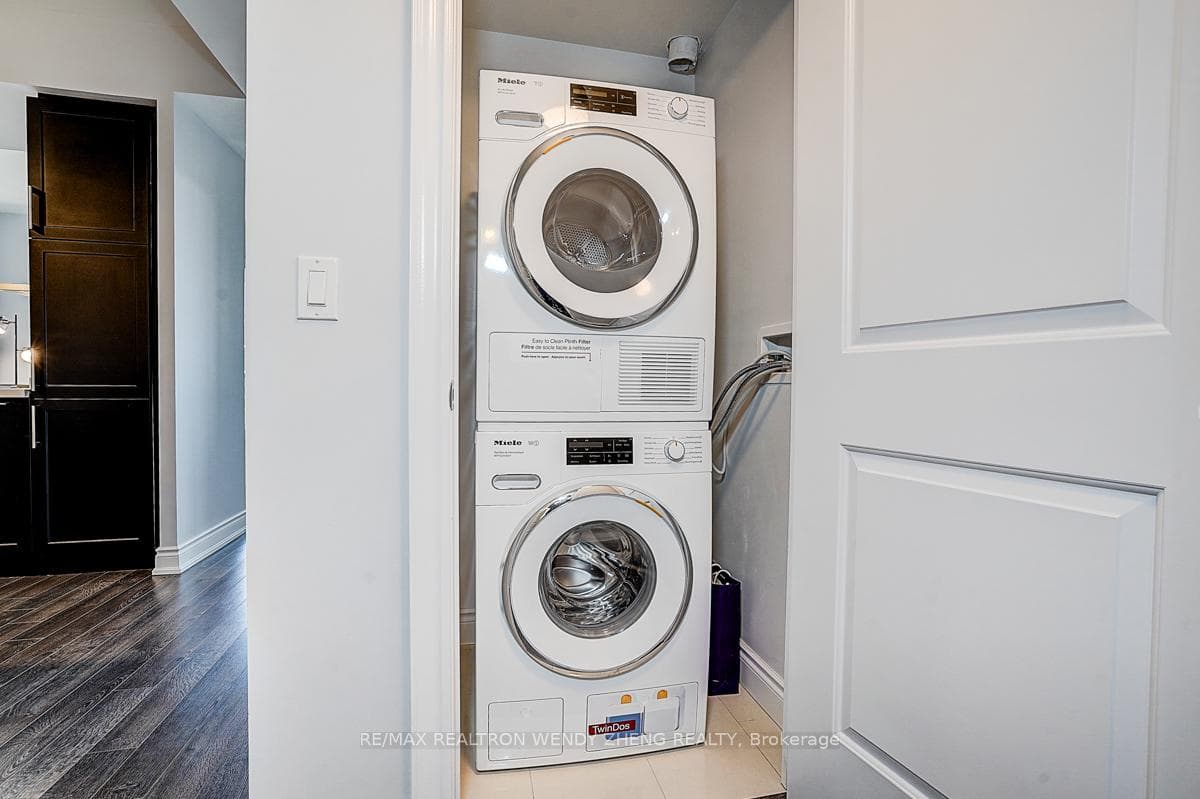 38 Cedarland Drive Unit 808 photo 33