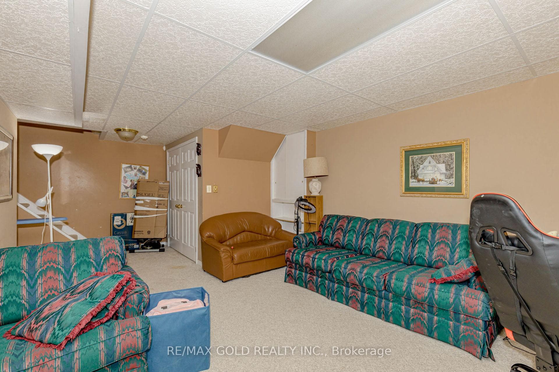 139 Chipmunk Crescent photo 23