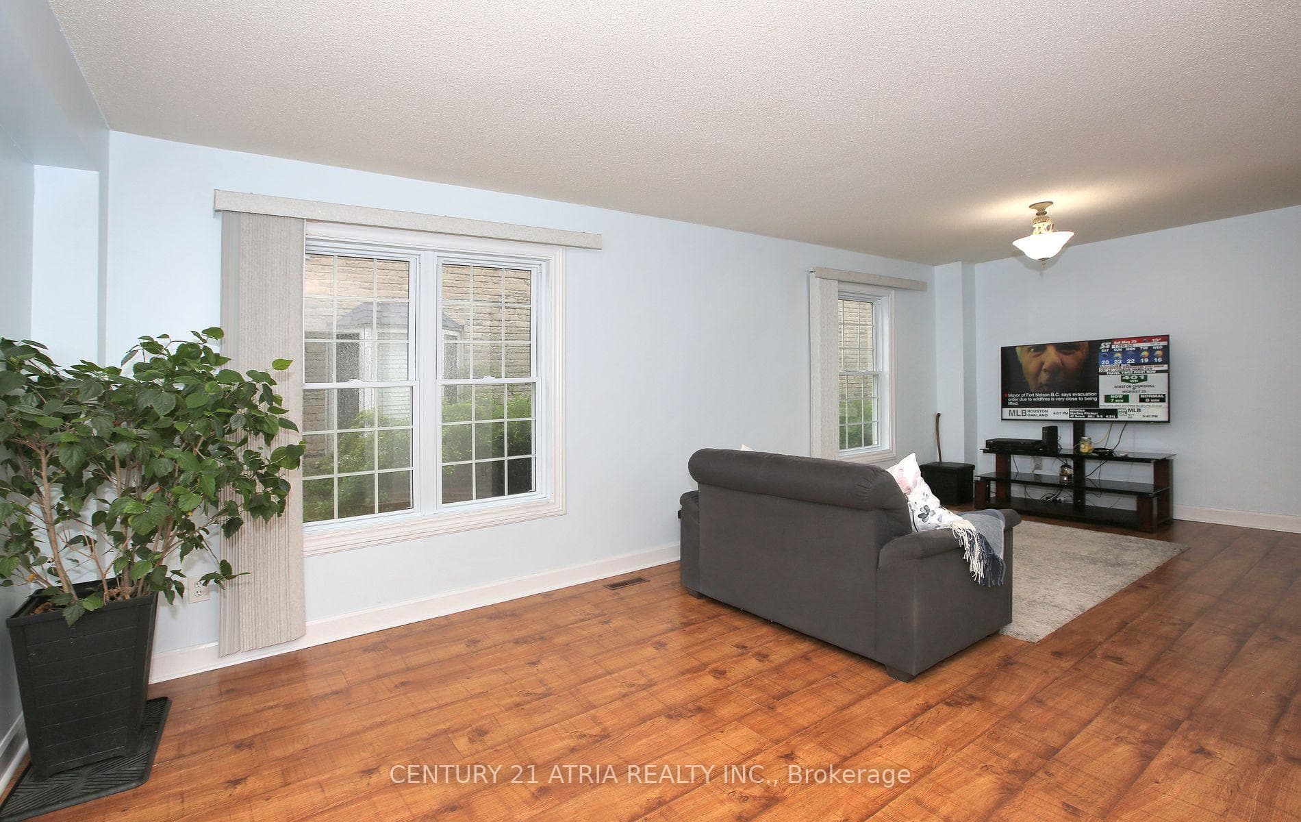153 Stather Crescent photo 7