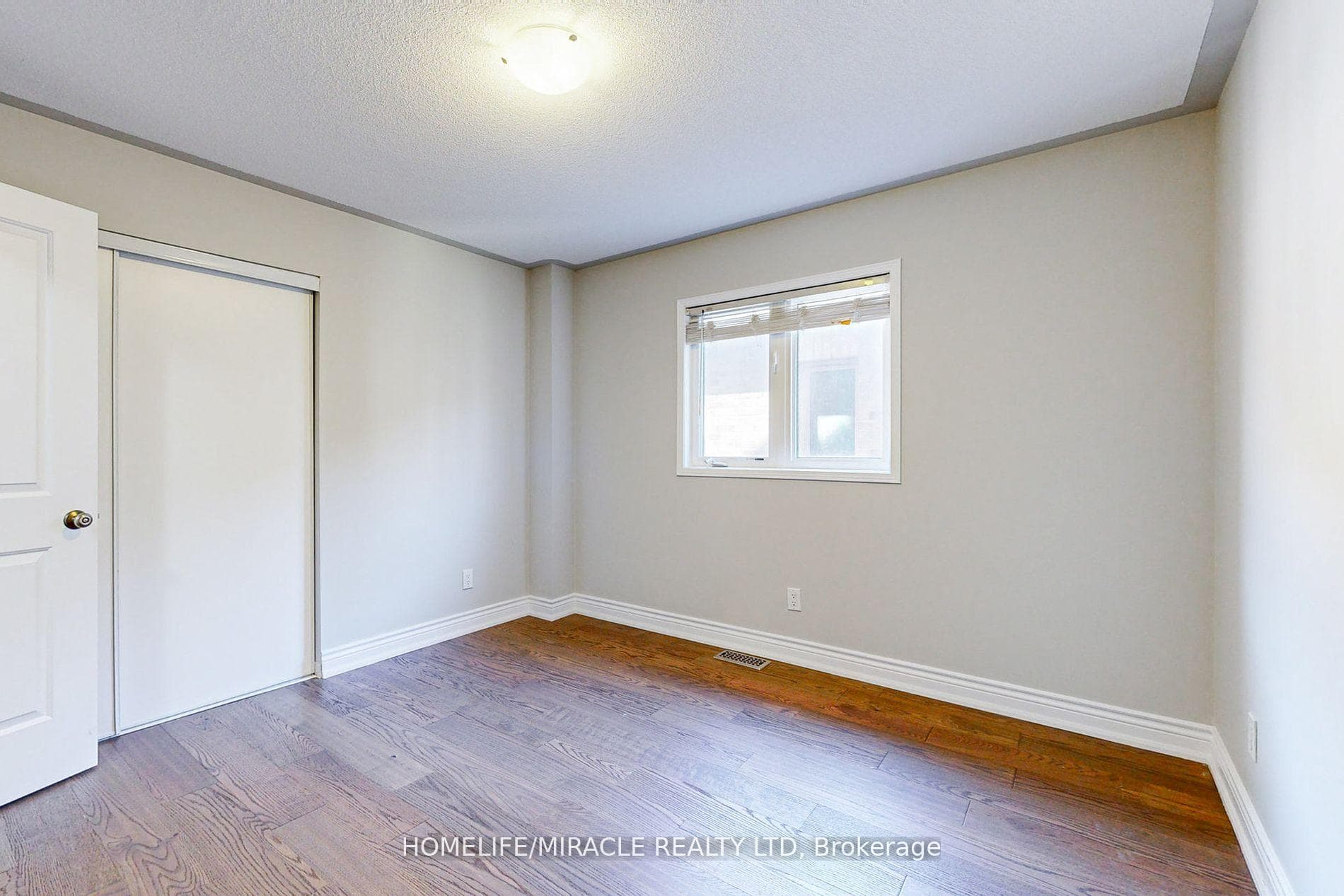 11 Willoughby Way photo 26