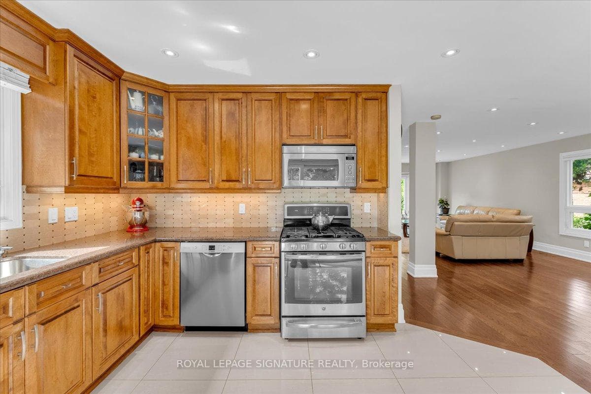 57 Tribbling Crescent photo 16