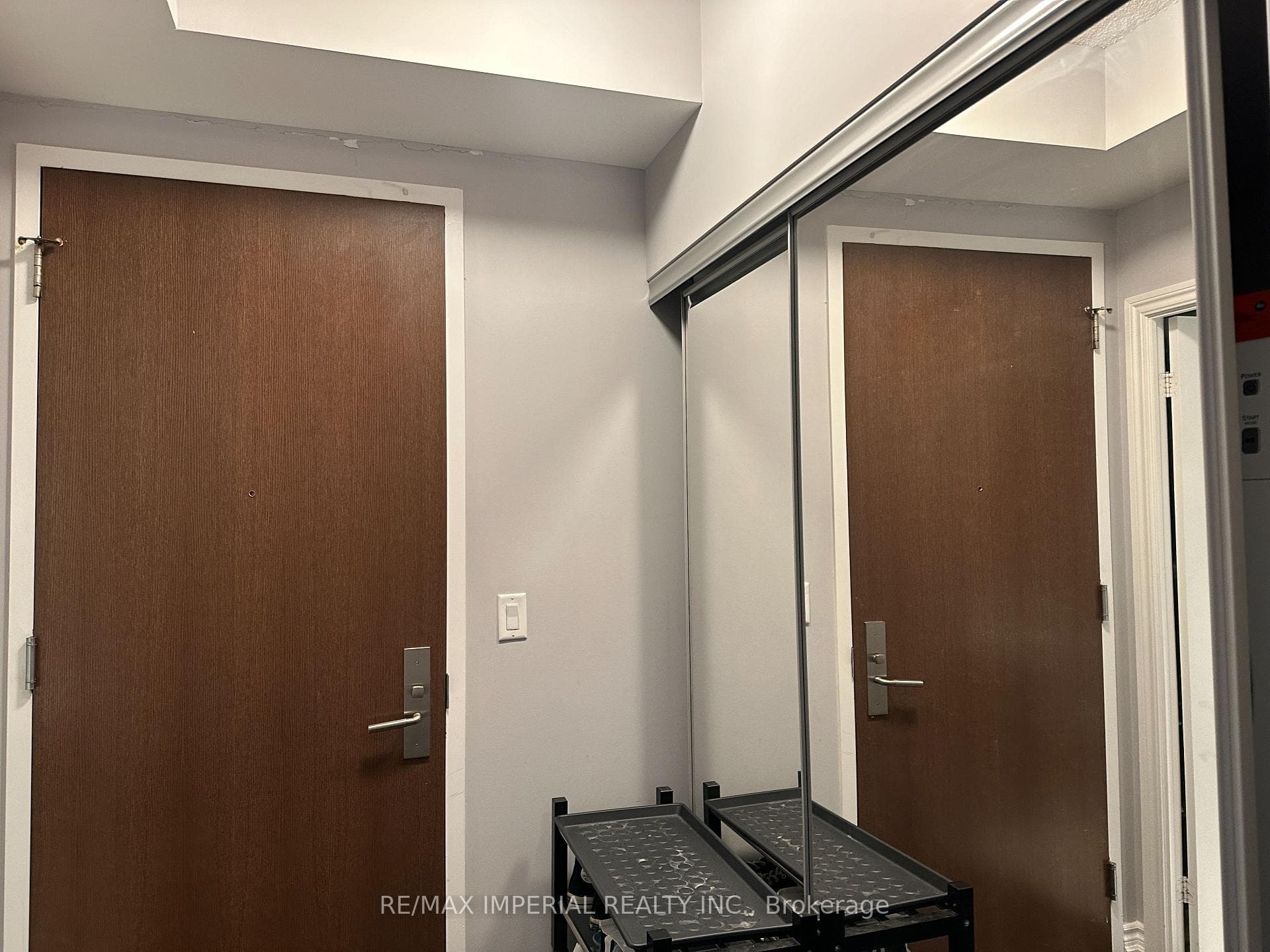 386 Yonge Street Unit 3916 photo 13