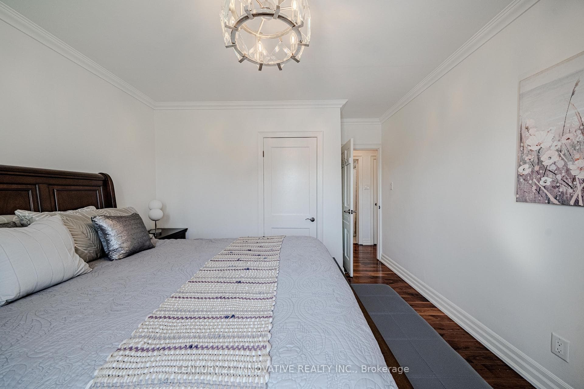 60 Dorking Crescent photo 24