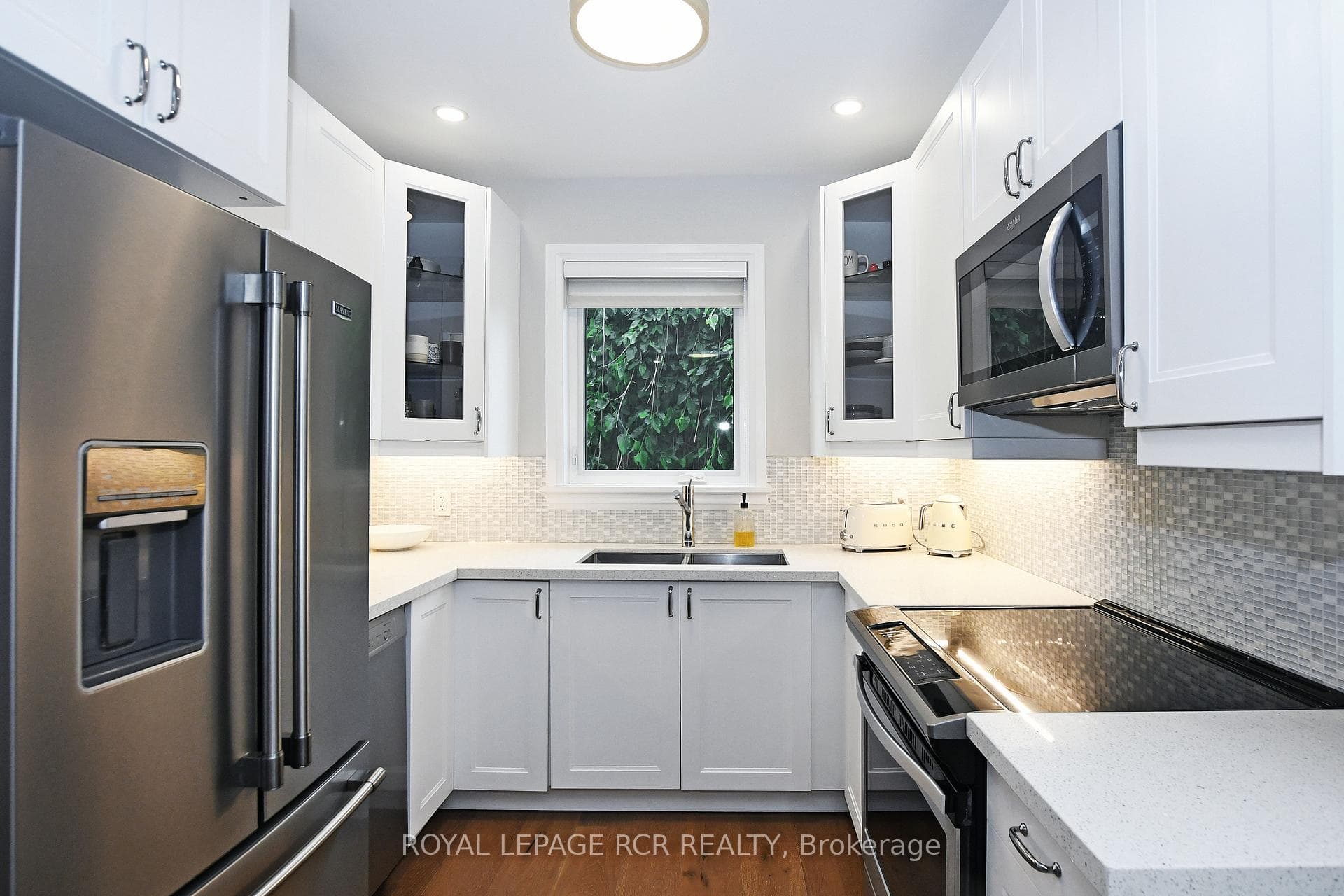 669 Gorham Street photo 17