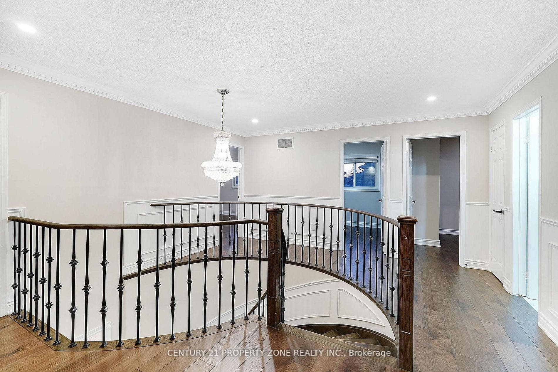 4 Garbutt Crescent photo 19