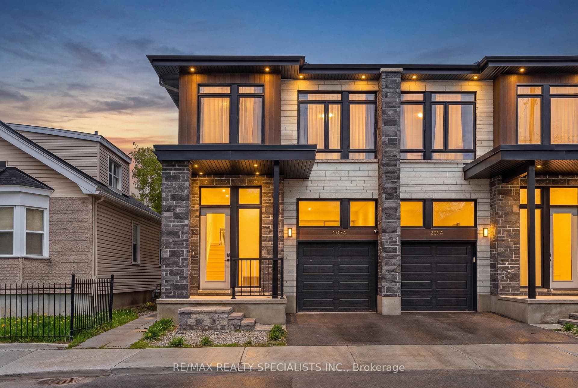 207 Montfort Street photo 1