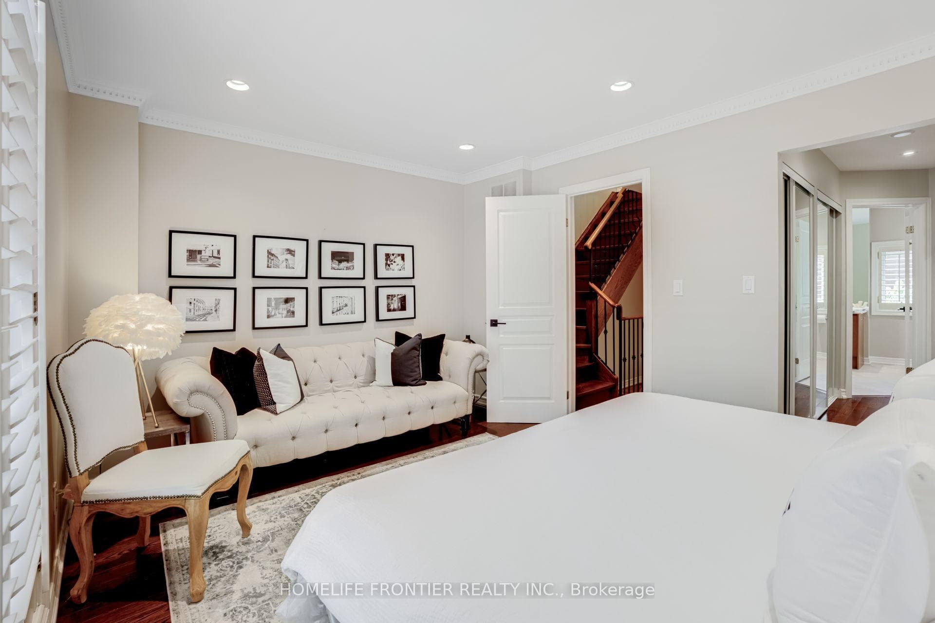 22 Balmoral Avenue Unit 4 photo 21