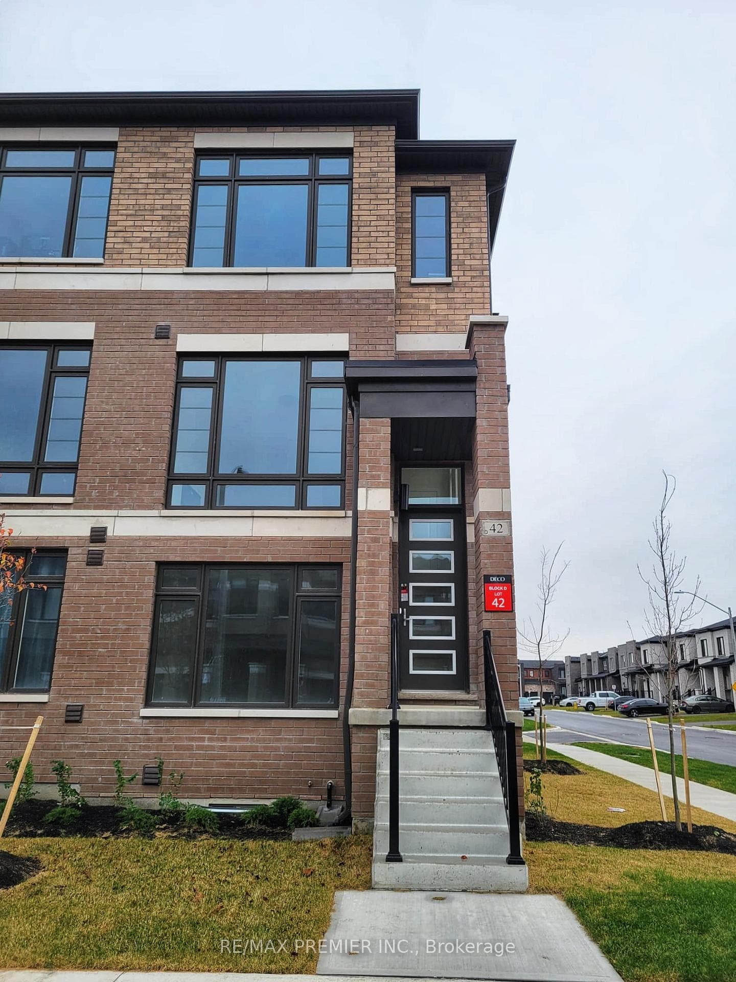 42 Cherry Hill Lane photo 3
