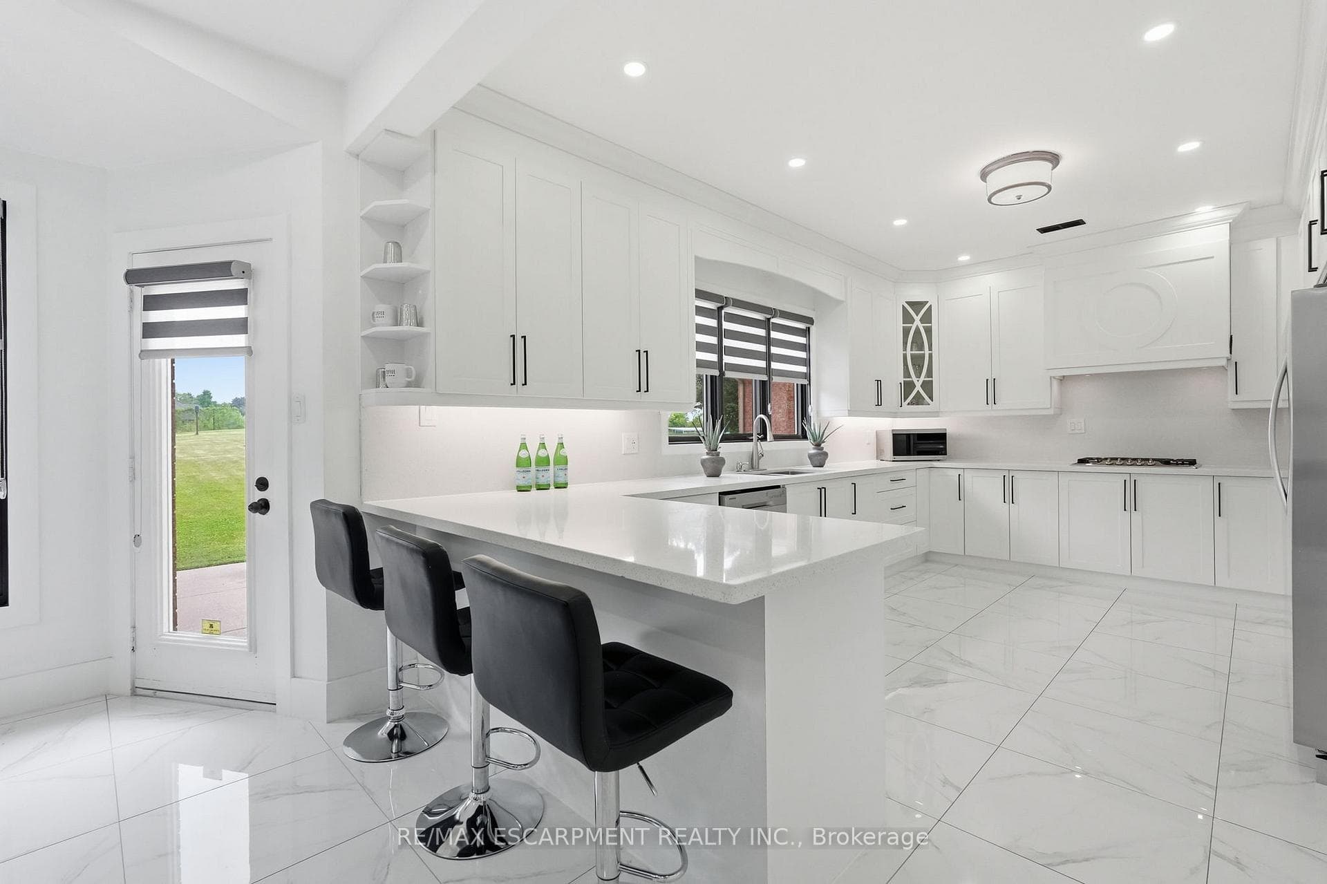 2 CURRIE Drive photo 9