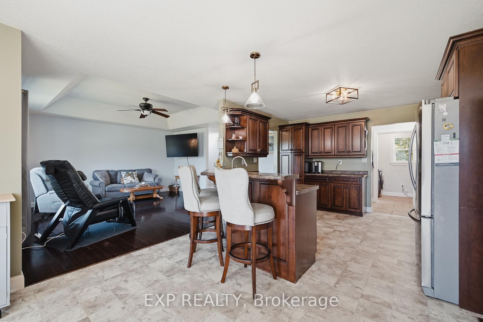 14 Regency Drive photo 17