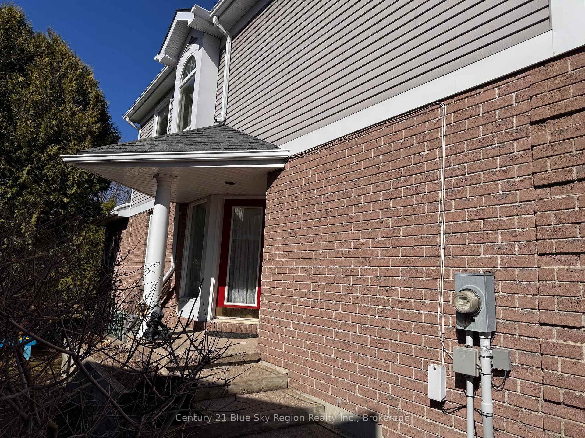 653 Tackaberry Drive photo 26