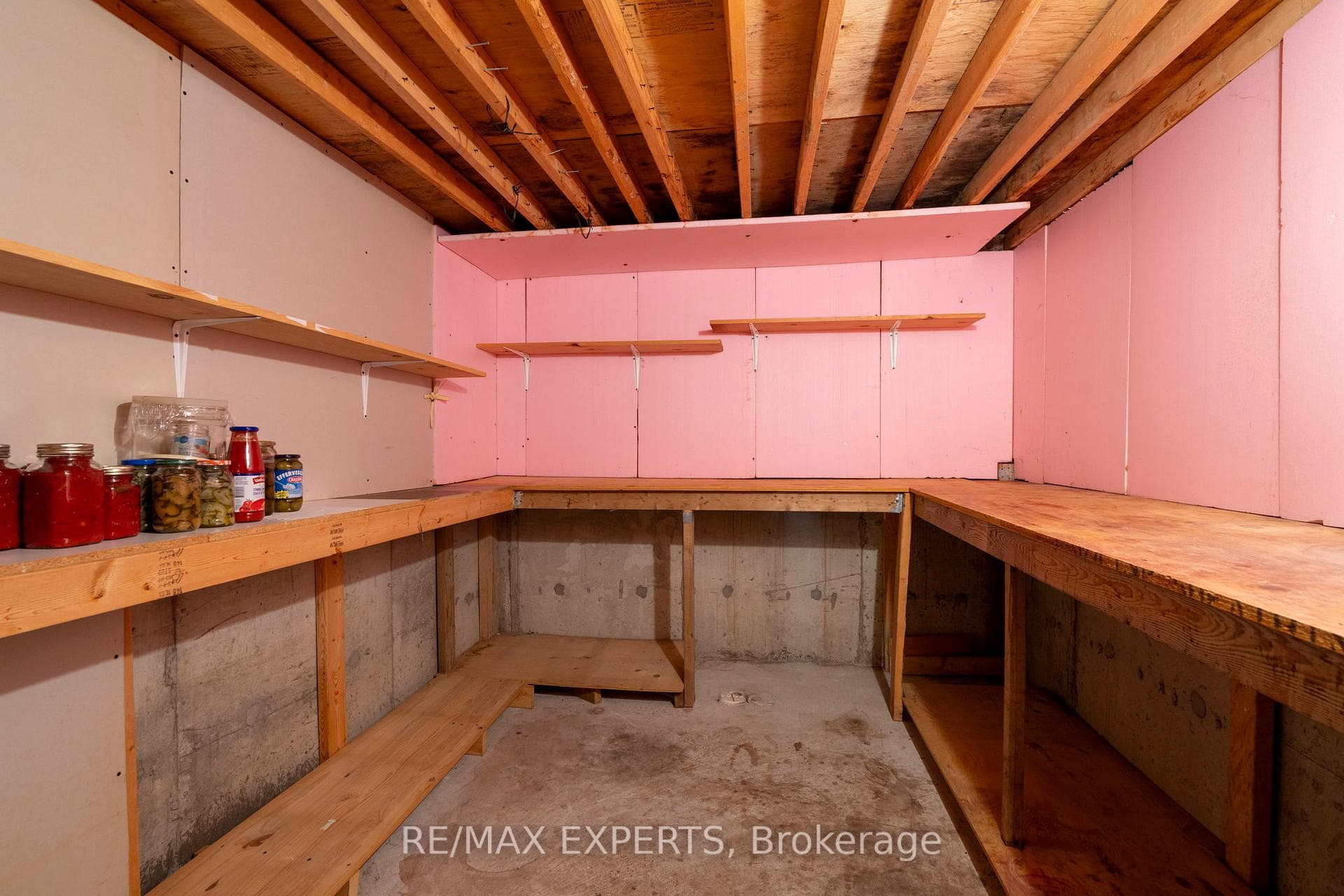 31 Monteith Crescent photo 42