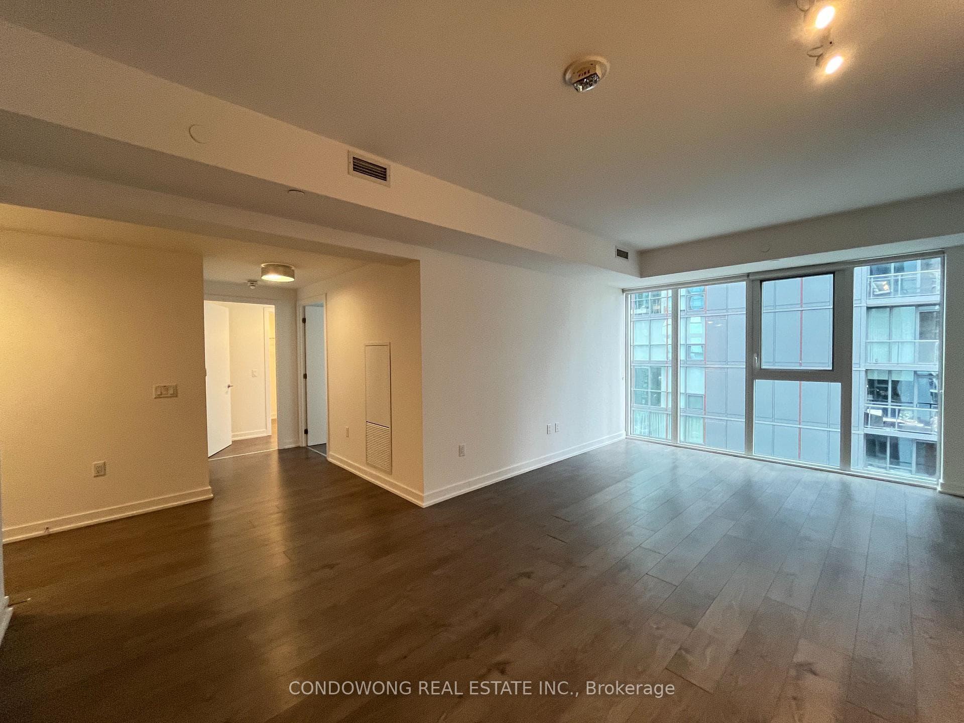 357 King Street Unit 2309 photo 3