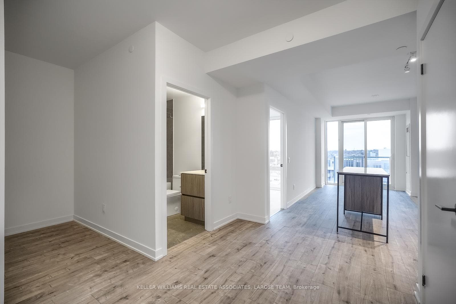 220 Missinnihe Way Unit 702 photo 5