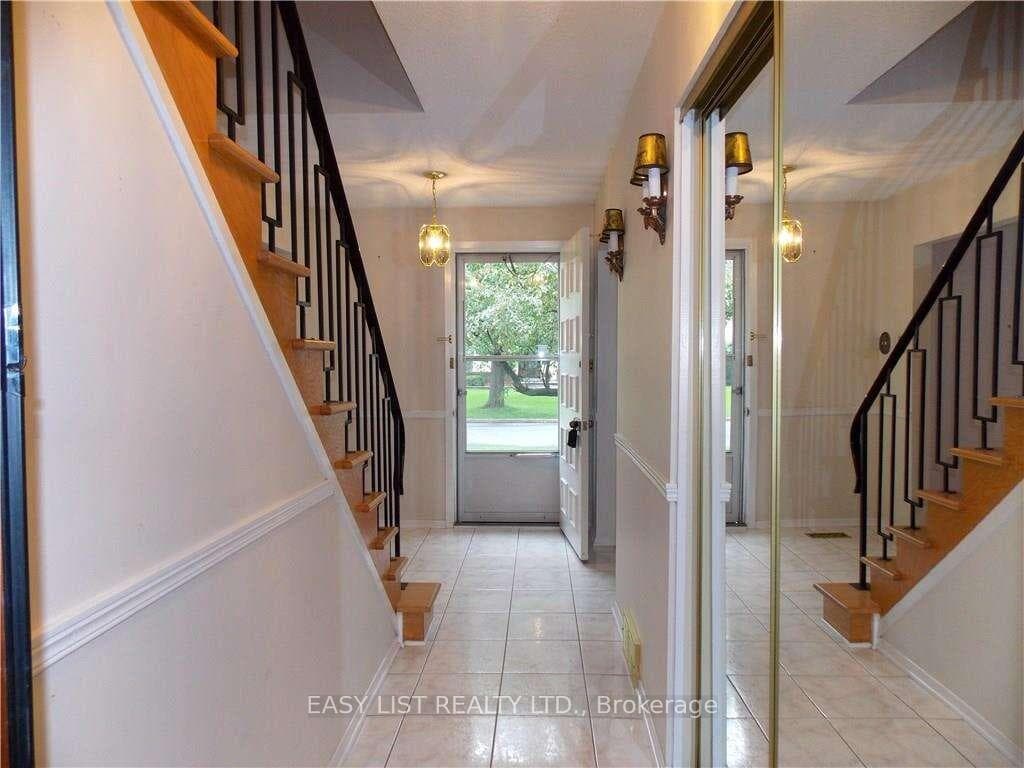 3288 Clearwater Crescent photo 3