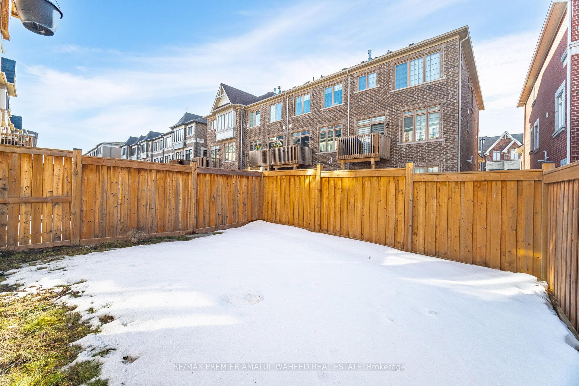 67 Farooq Boulevard photo 40
