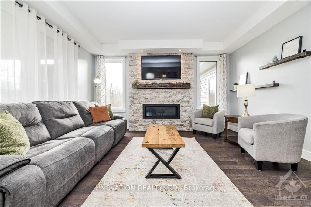 55 WHITE TAIL Drive photo 9