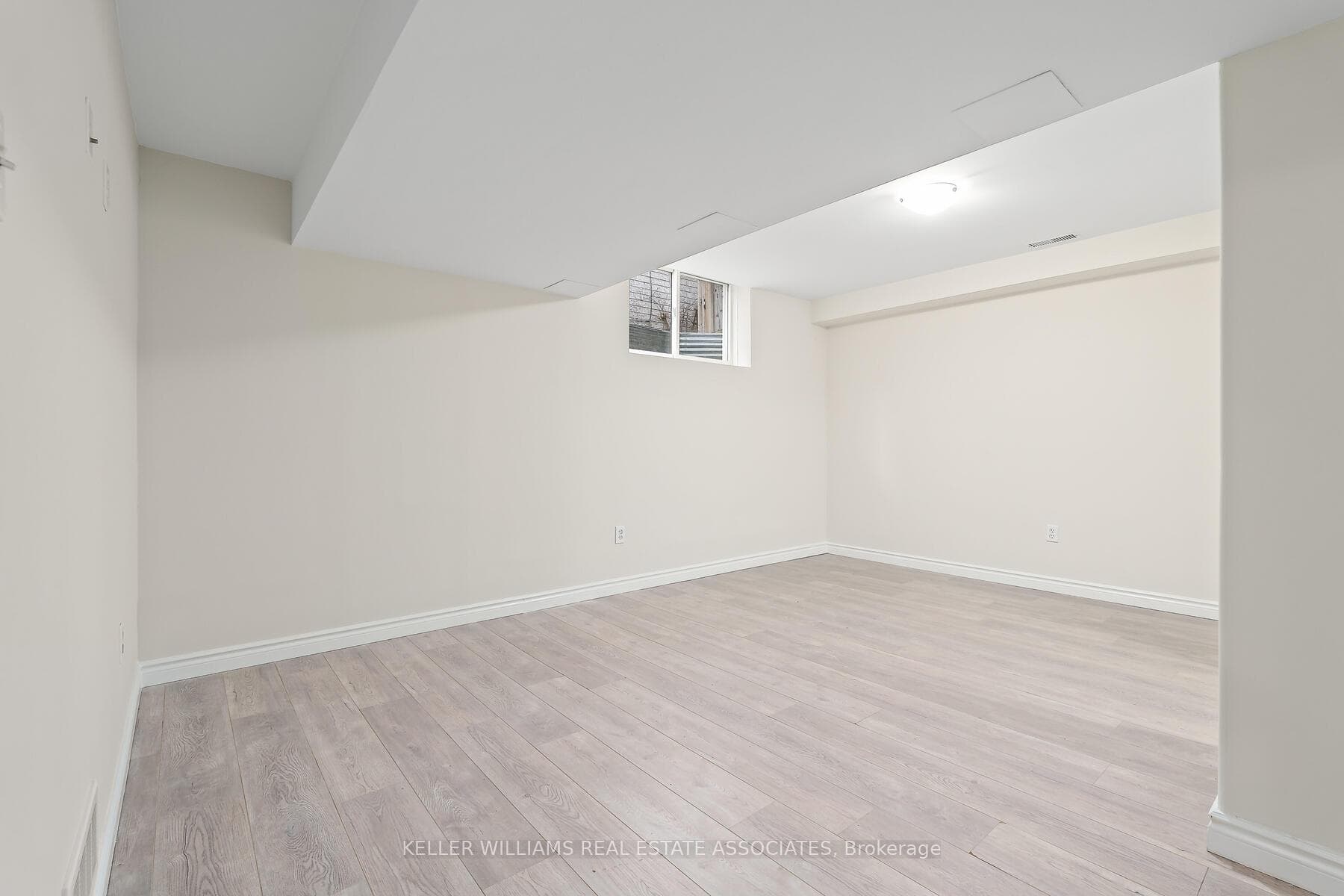 6 Law Drive photo 21