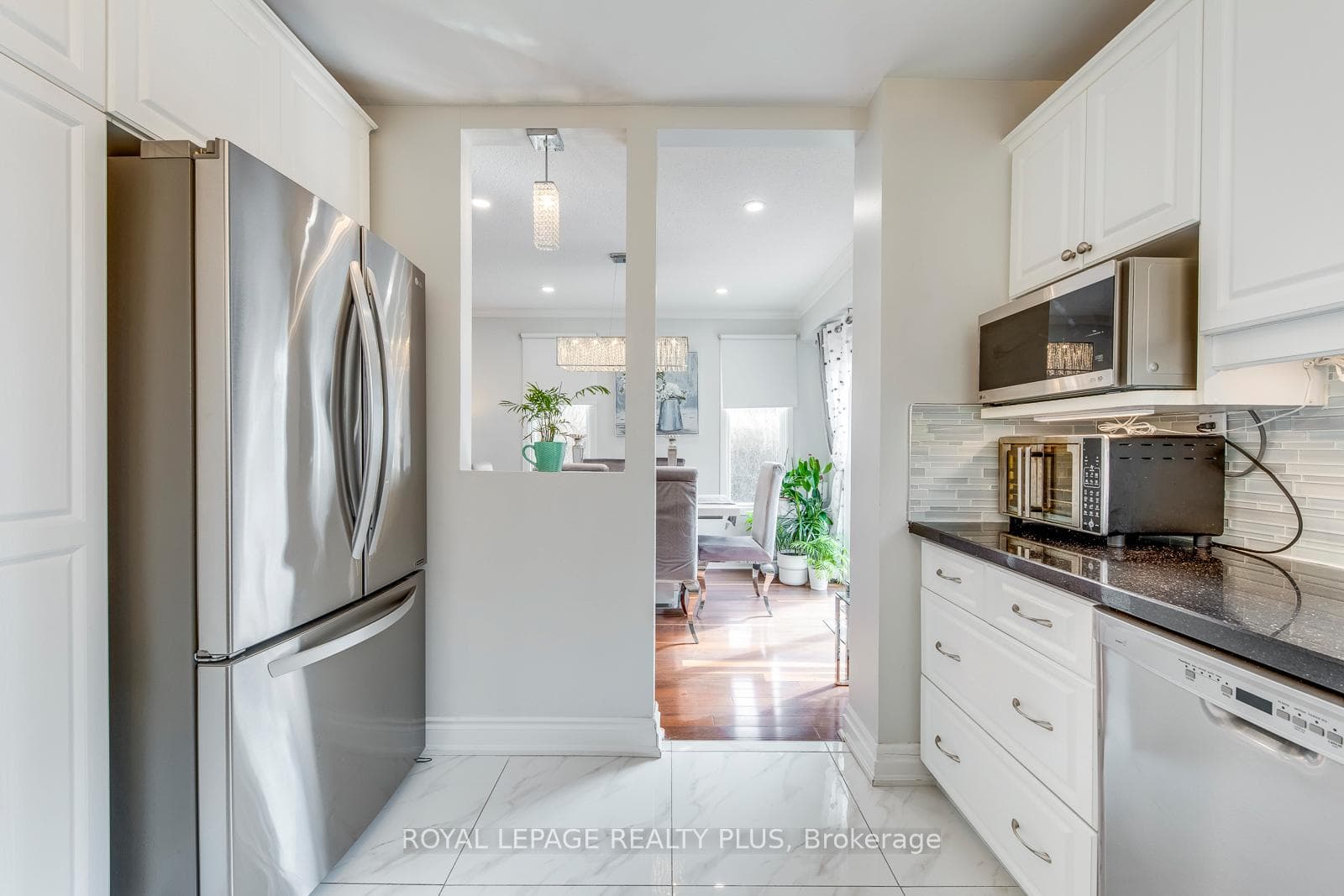 2830 Andorra Circle photo 12