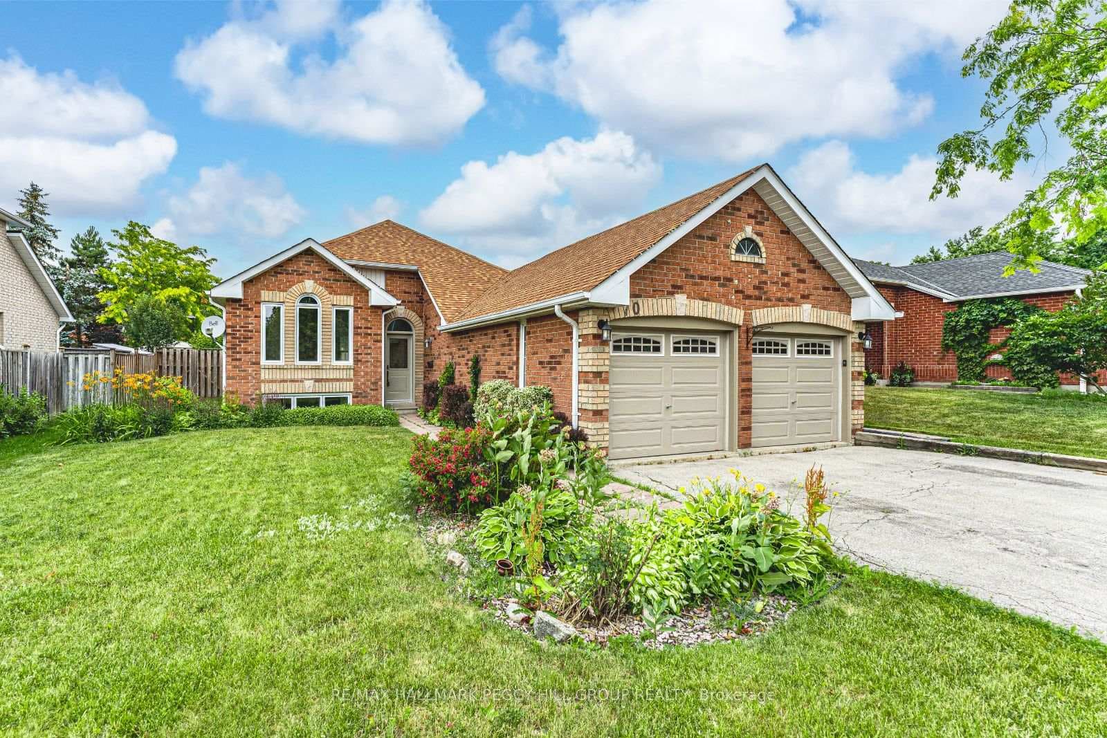 70 Hurst Drive photo 1