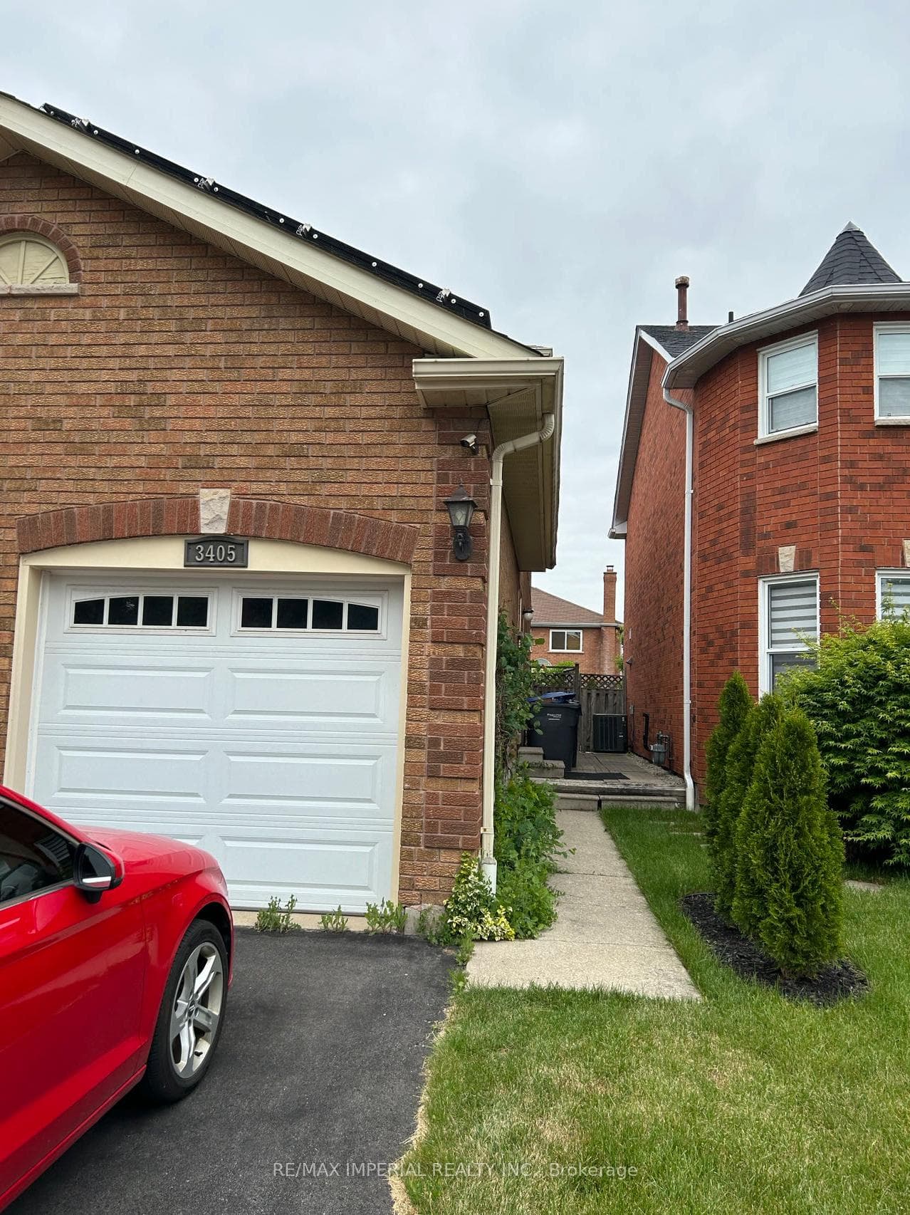 3405 colonial Drive photo 1