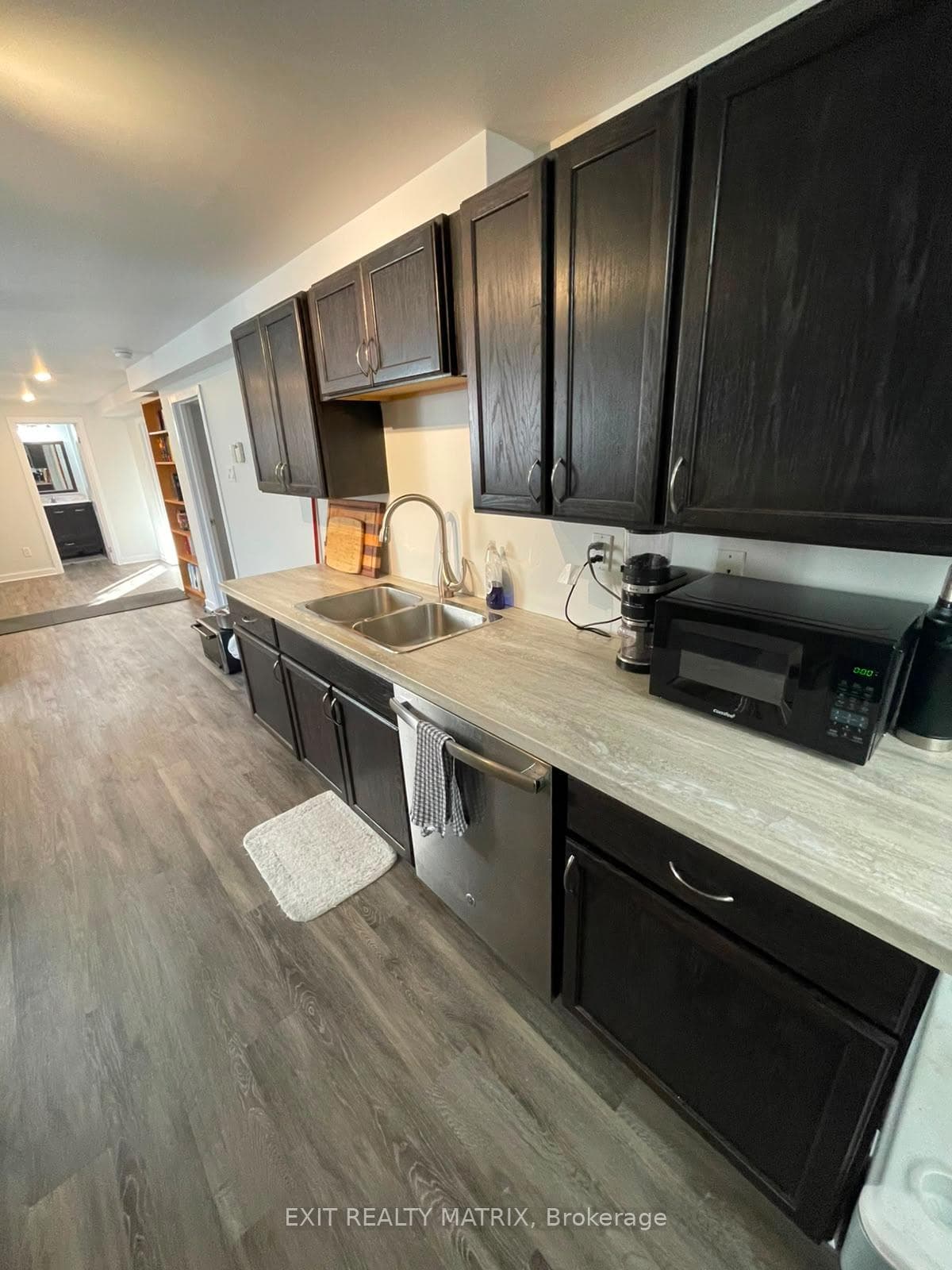 1557 Belcourt Boulevard Unit B photo 6