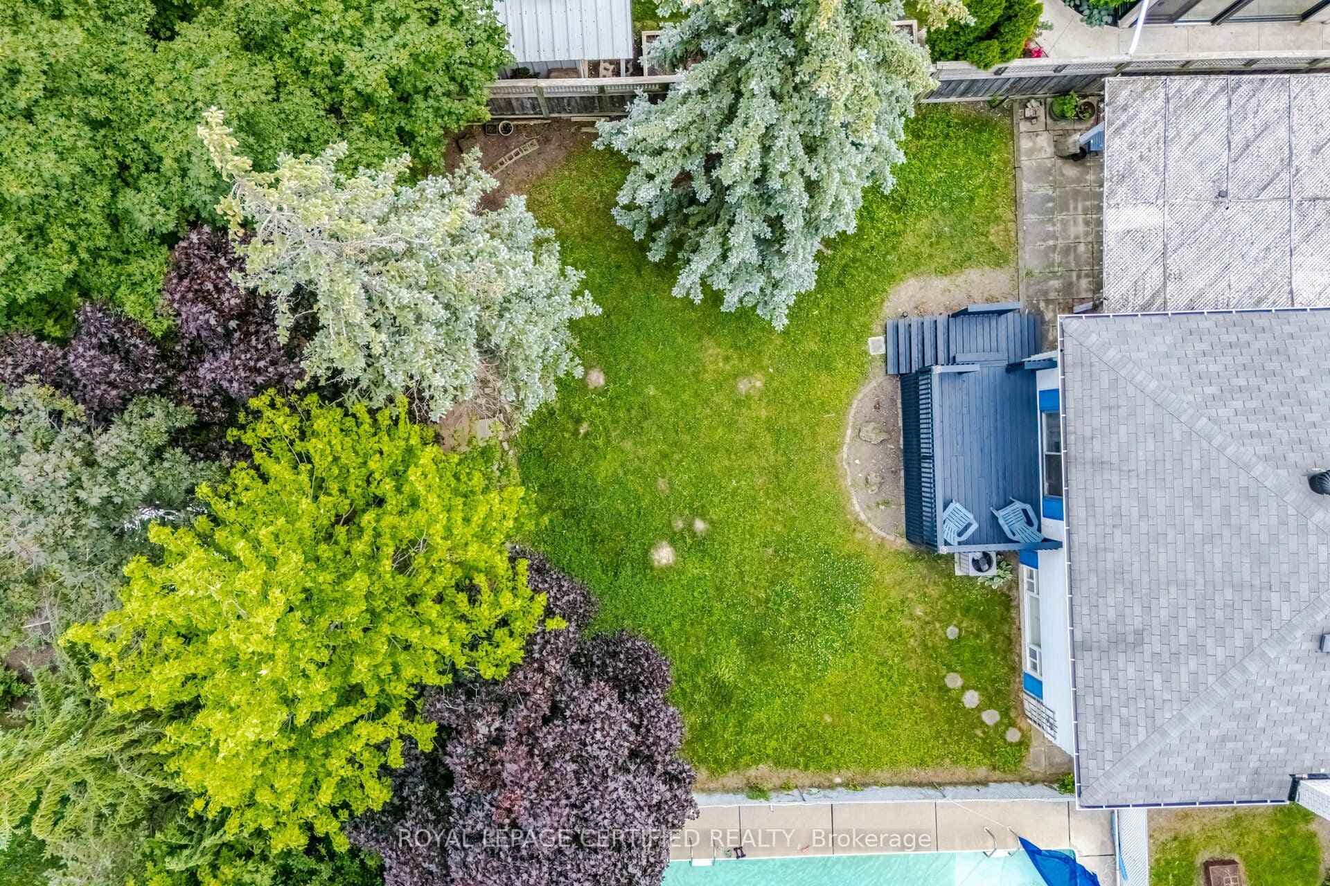 33 Grassmere Crescent photo 39