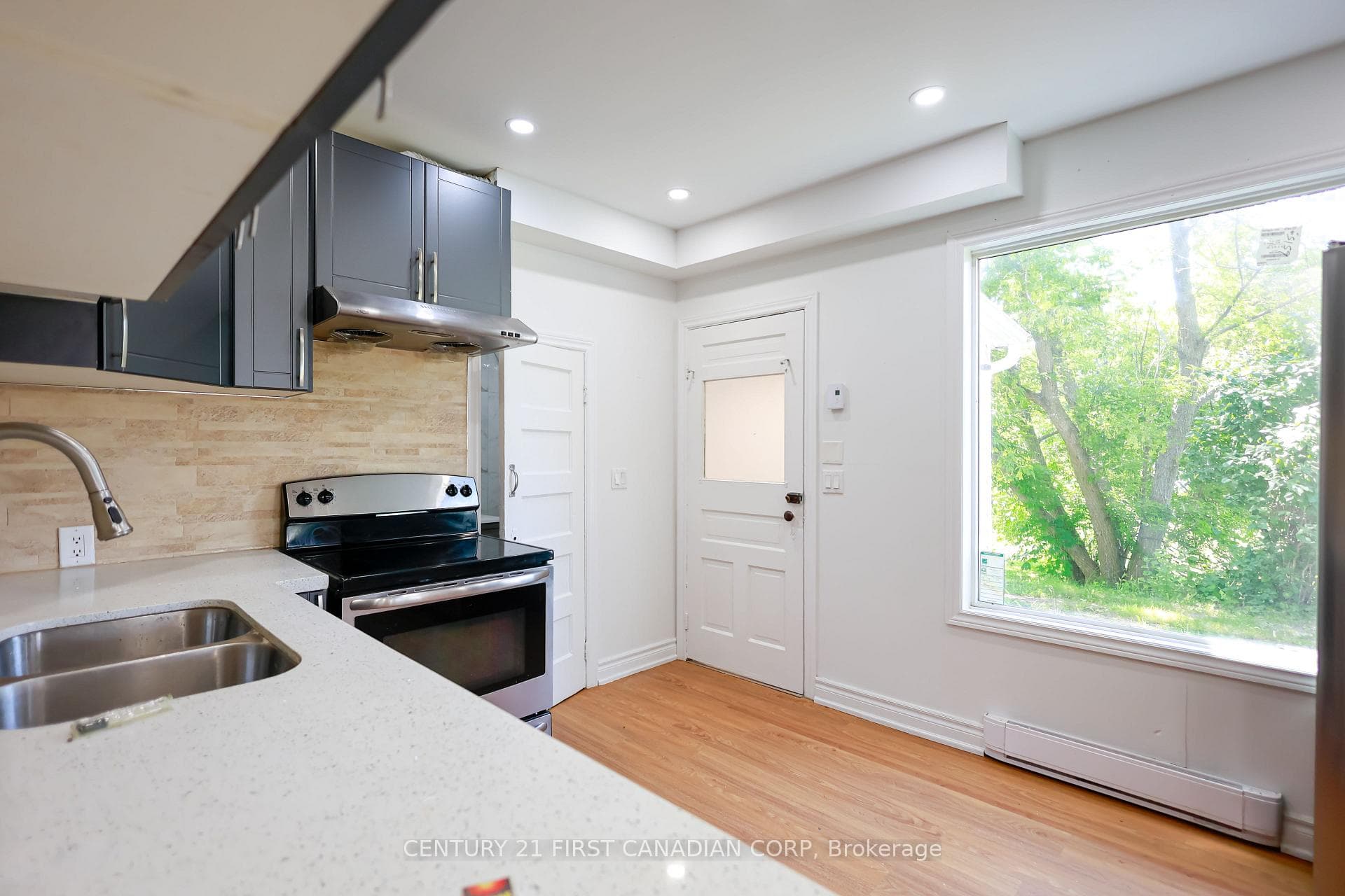 188 Furnival Road photo 19