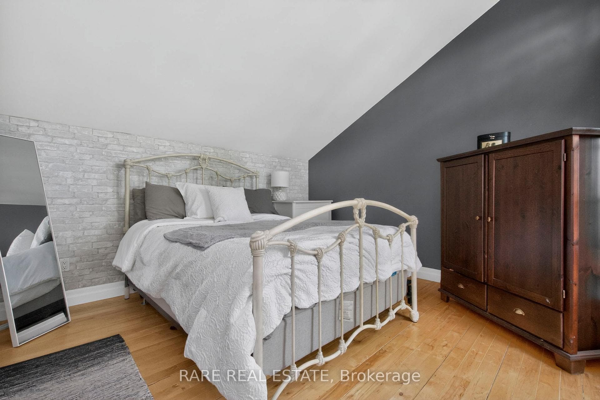 82 Huronwoods Drive photo 21