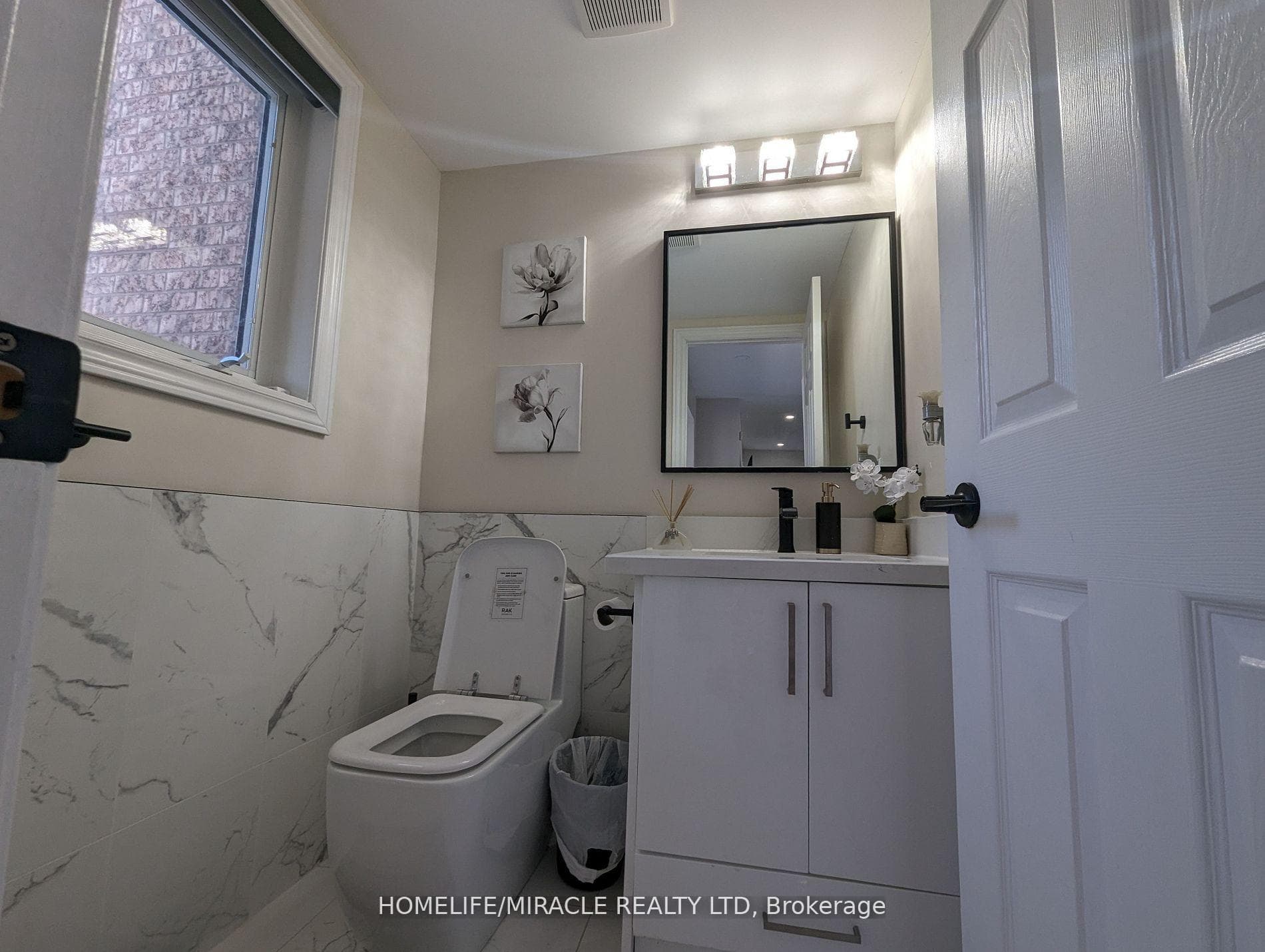 35 Serenity Lane photo 20