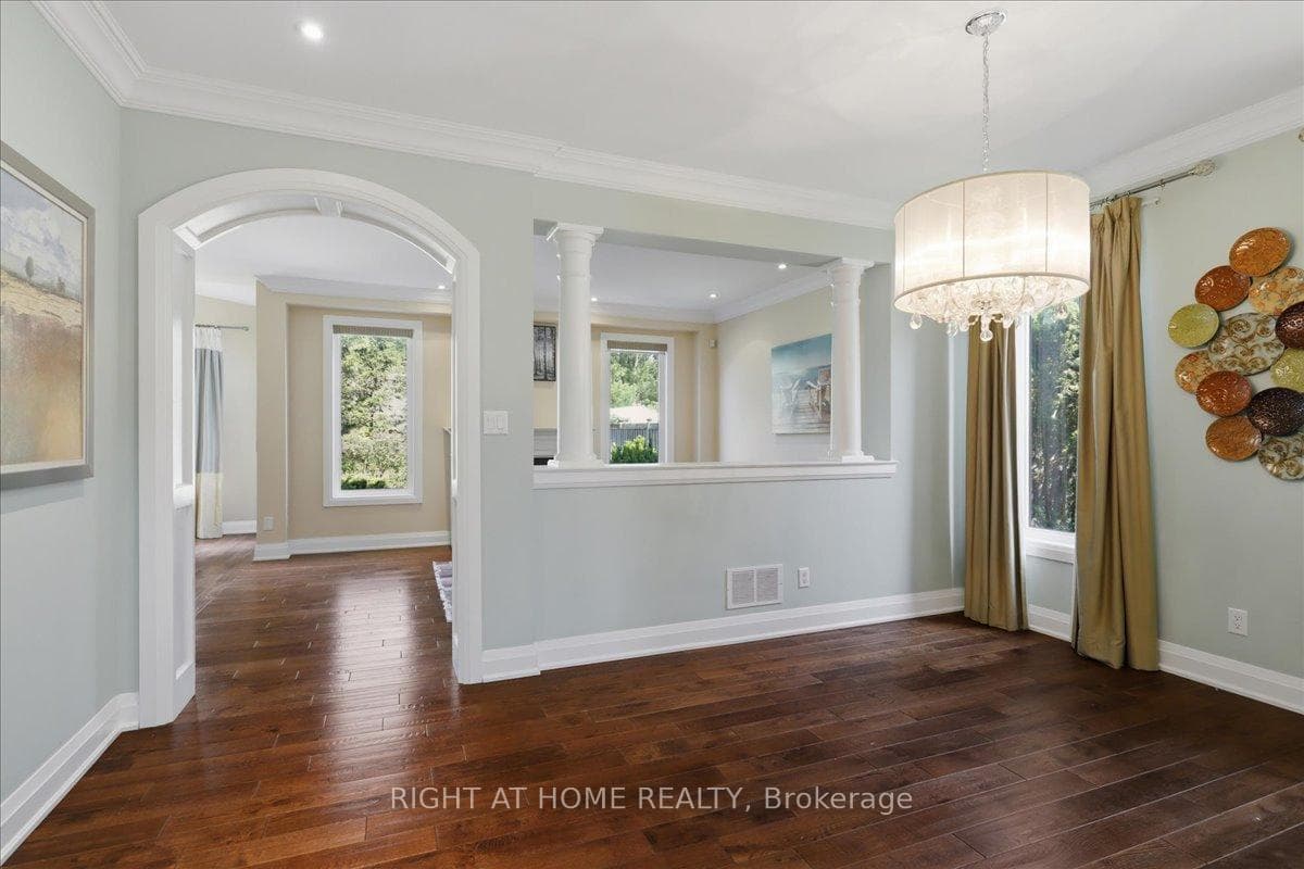 31 Christy Drive photo 10