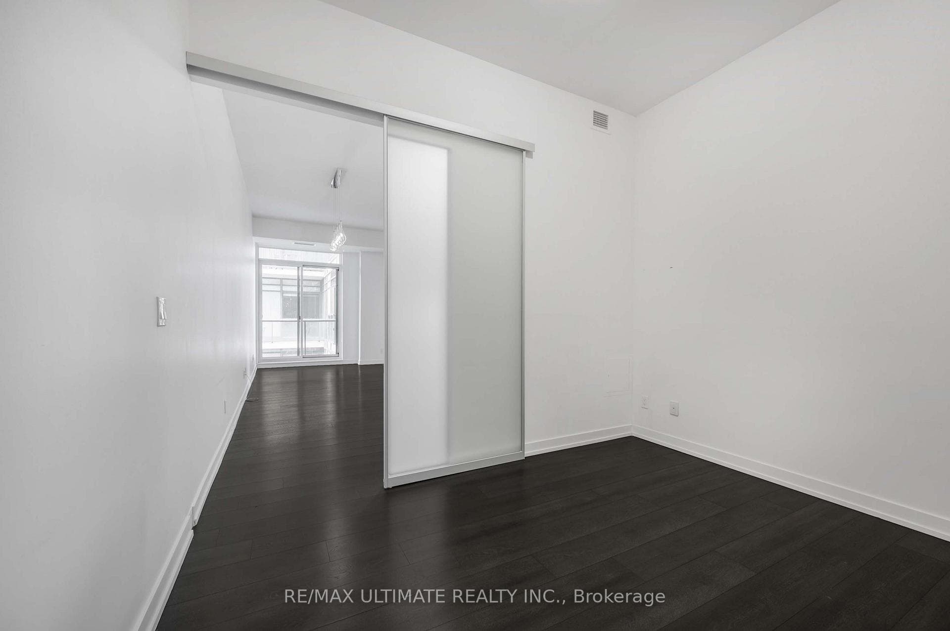 297 College Street Unit 701 photo 11