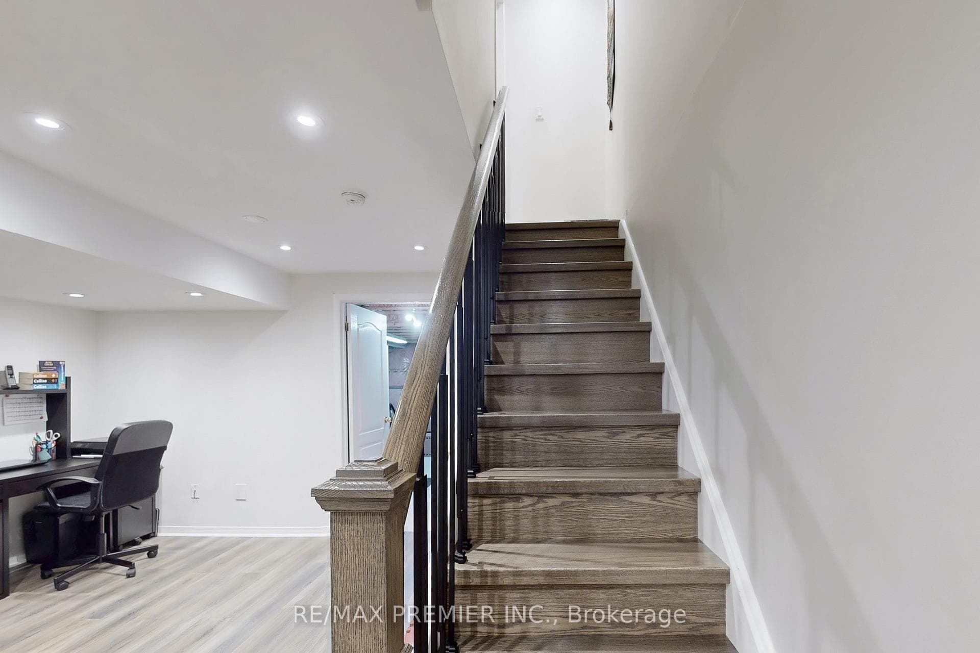 2210 Westoak Trails Boulevard photo 31