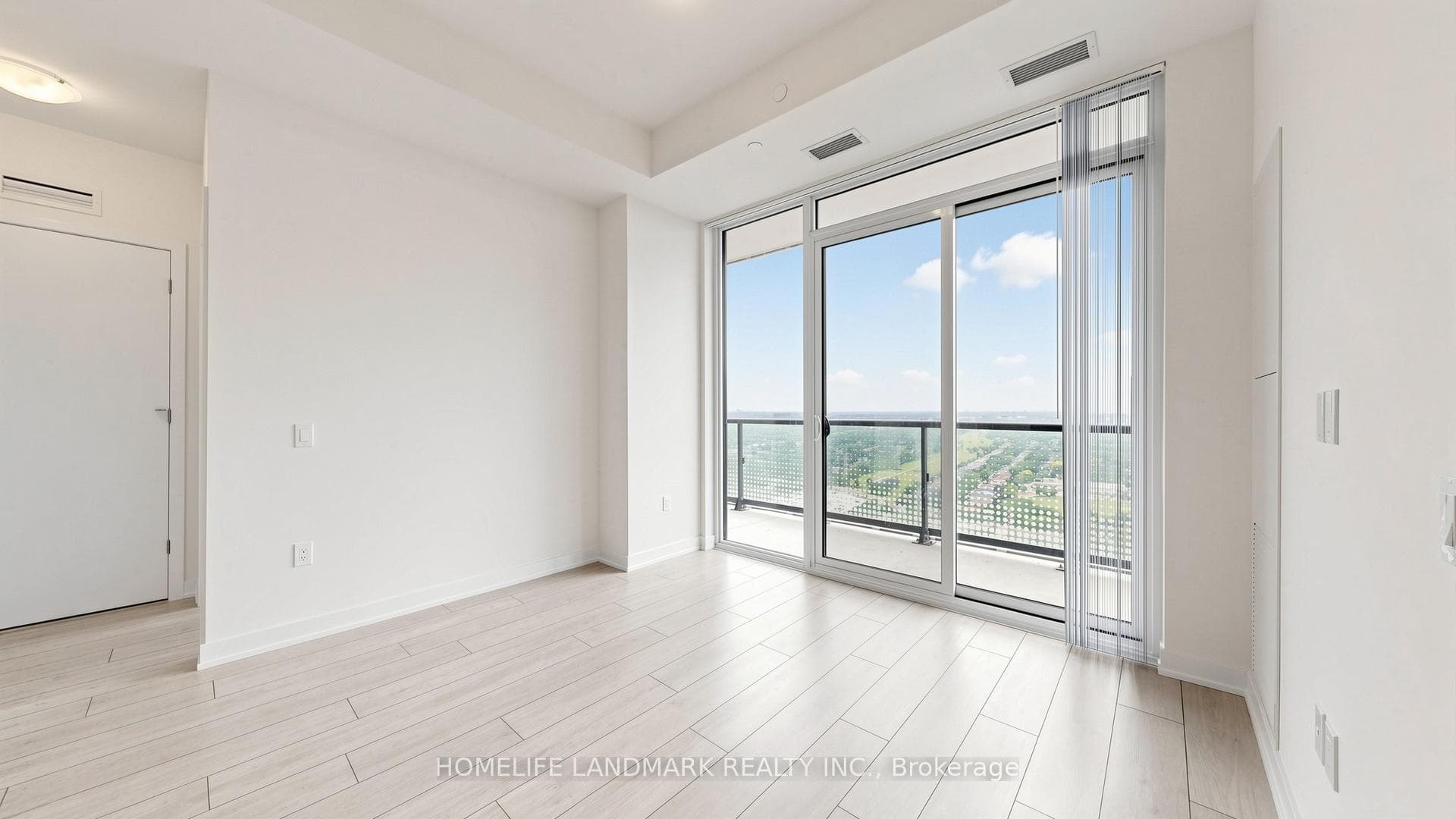 5858 Yonge Street Unit LPH25 photo 6