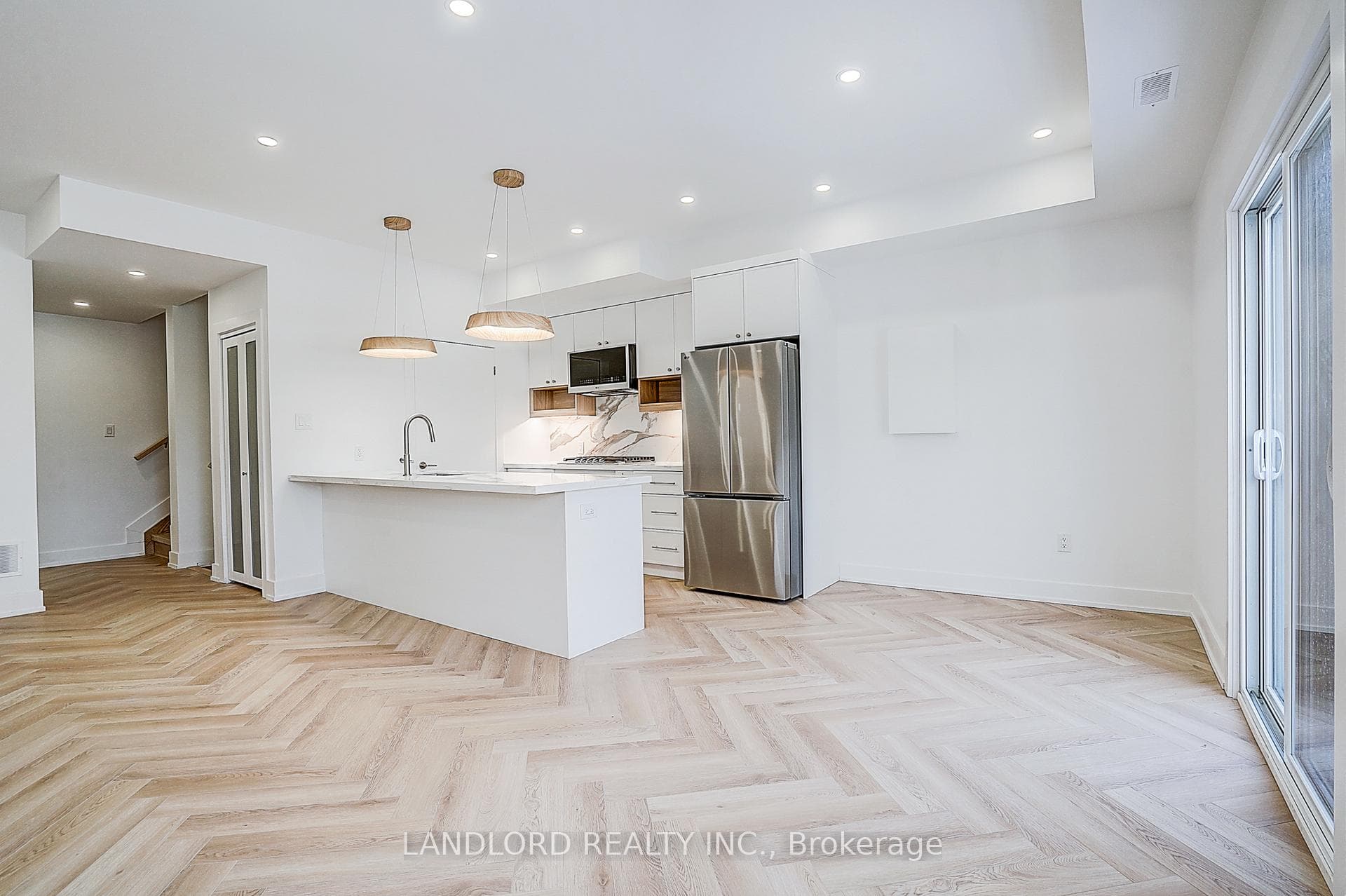 1146 Broadview Avenue Unit 2 photo 14