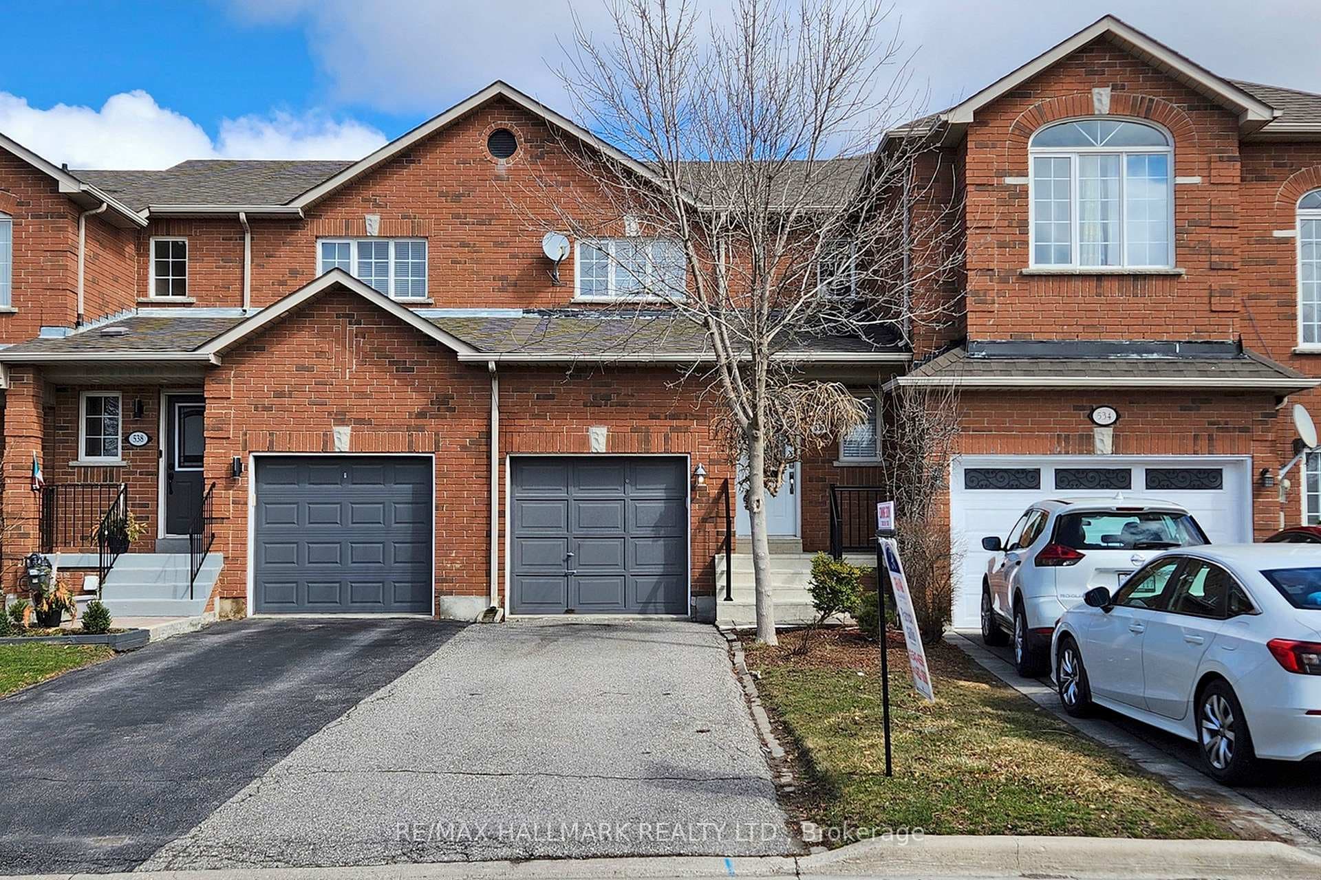 536 Rourke Place photo 1