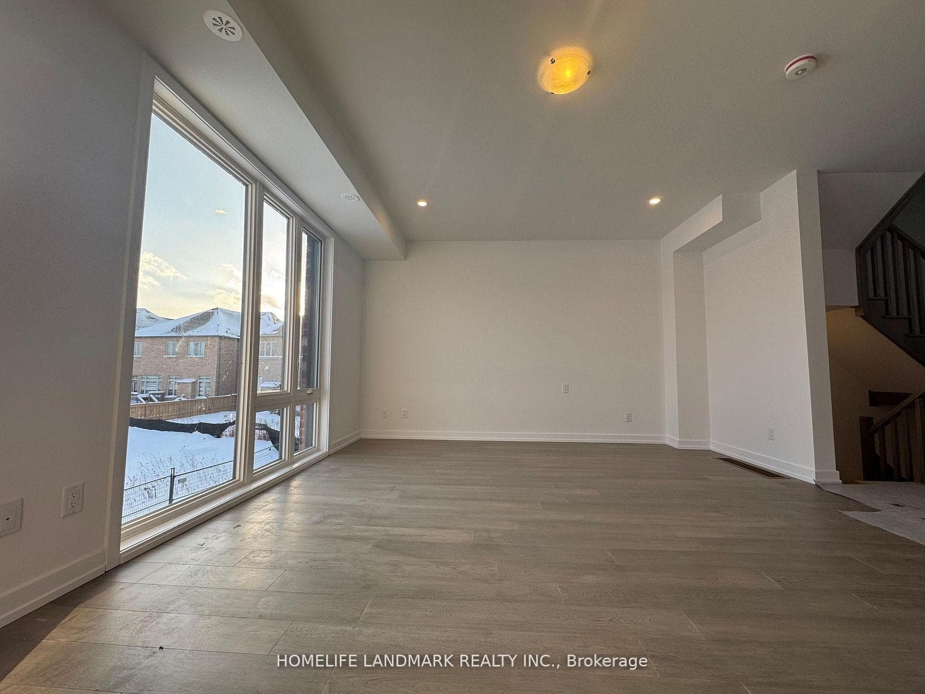 27 Bancroft Lane photo 10