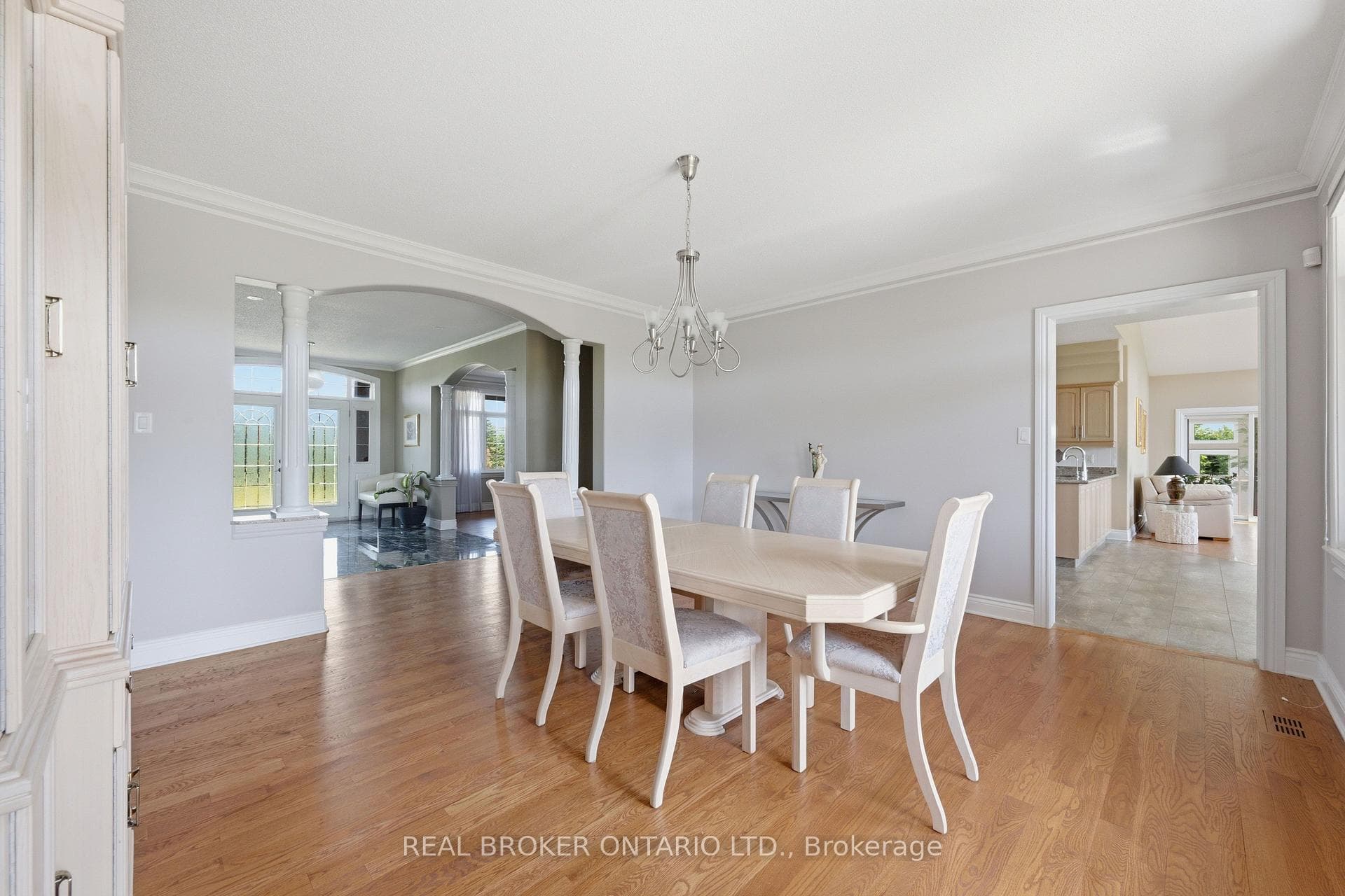 Formal dining room