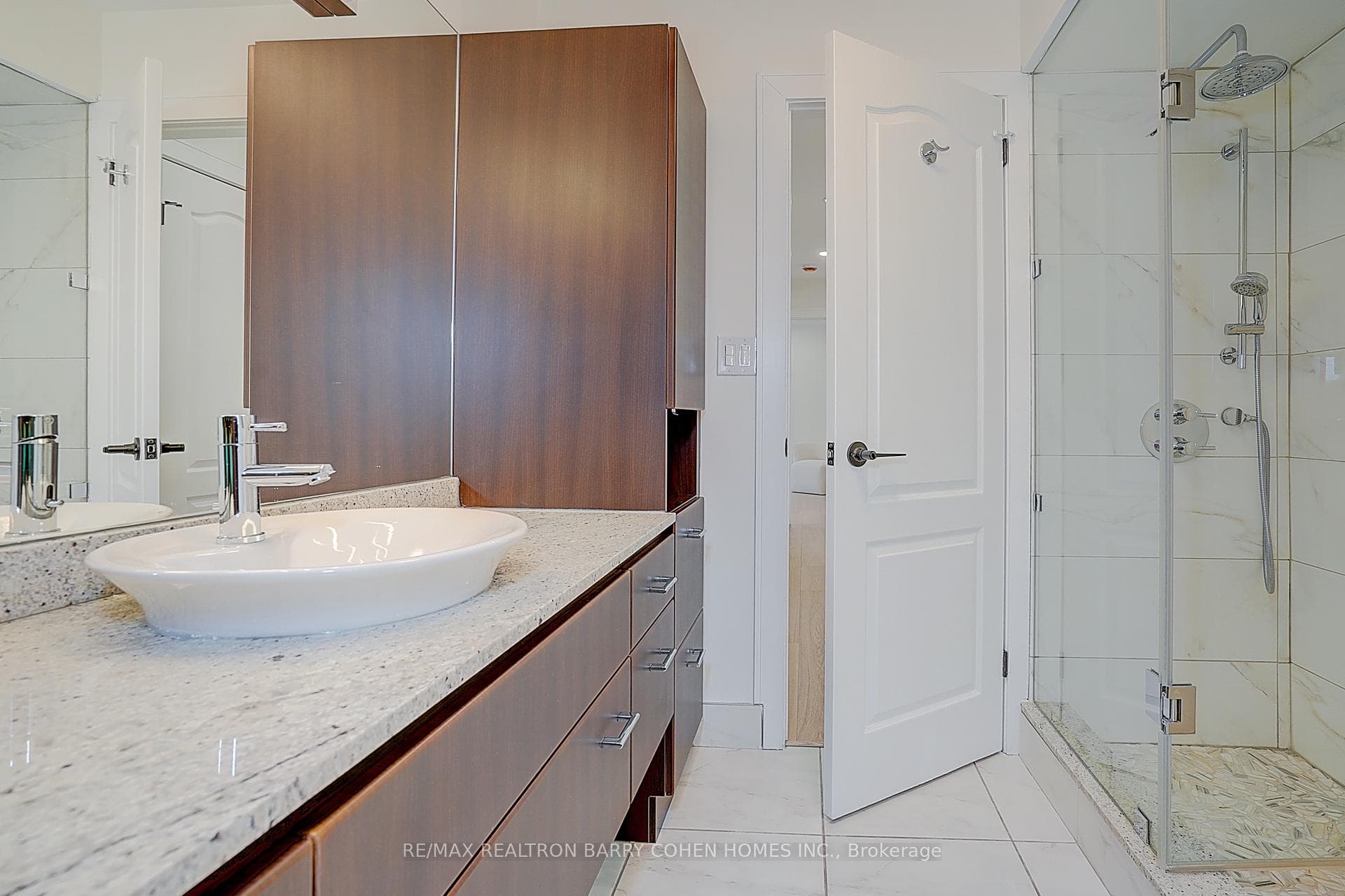 34 Elliotwood Court photo 31