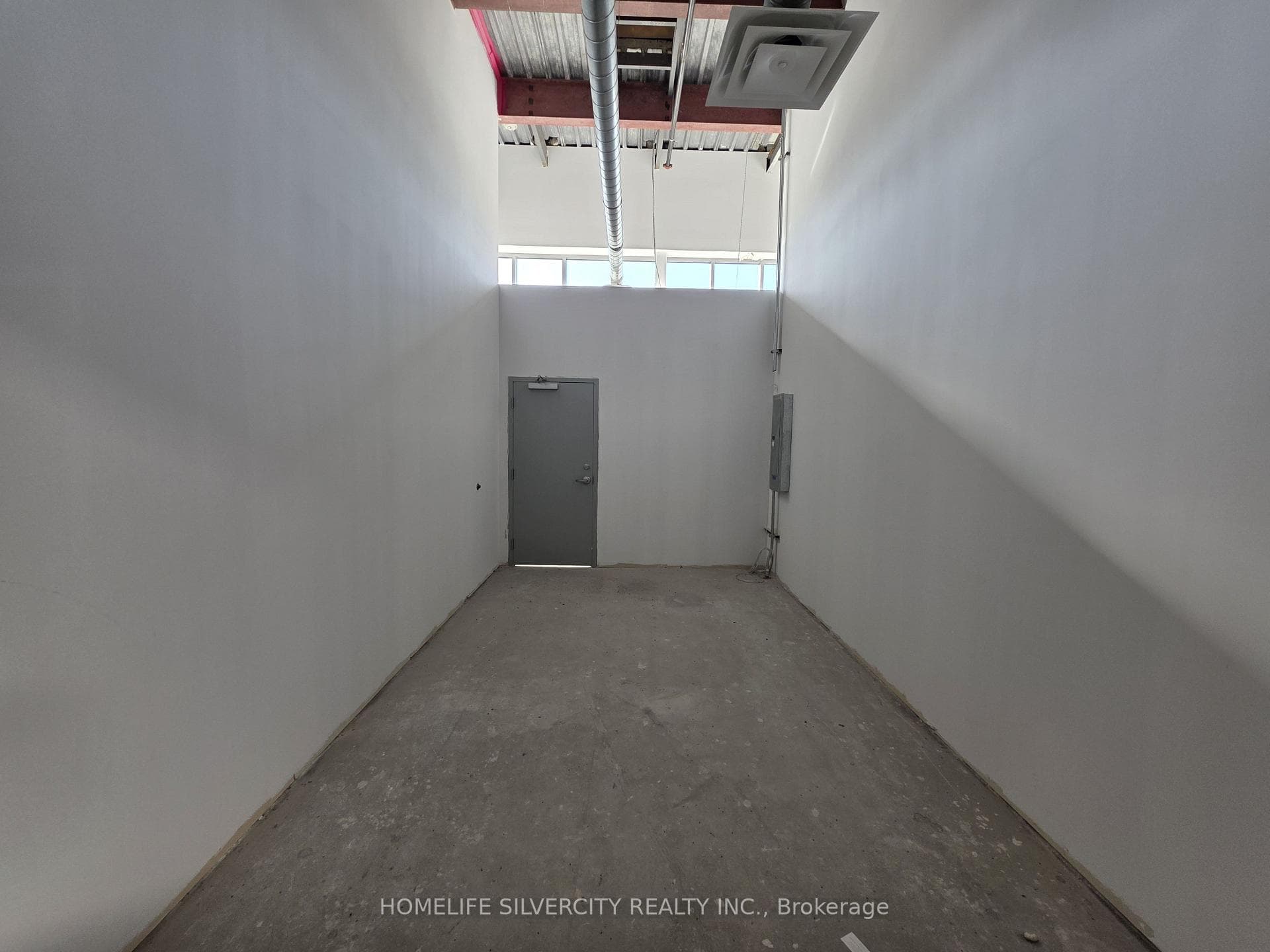 7215 Goreway Drive Unit 2B08 photo 3