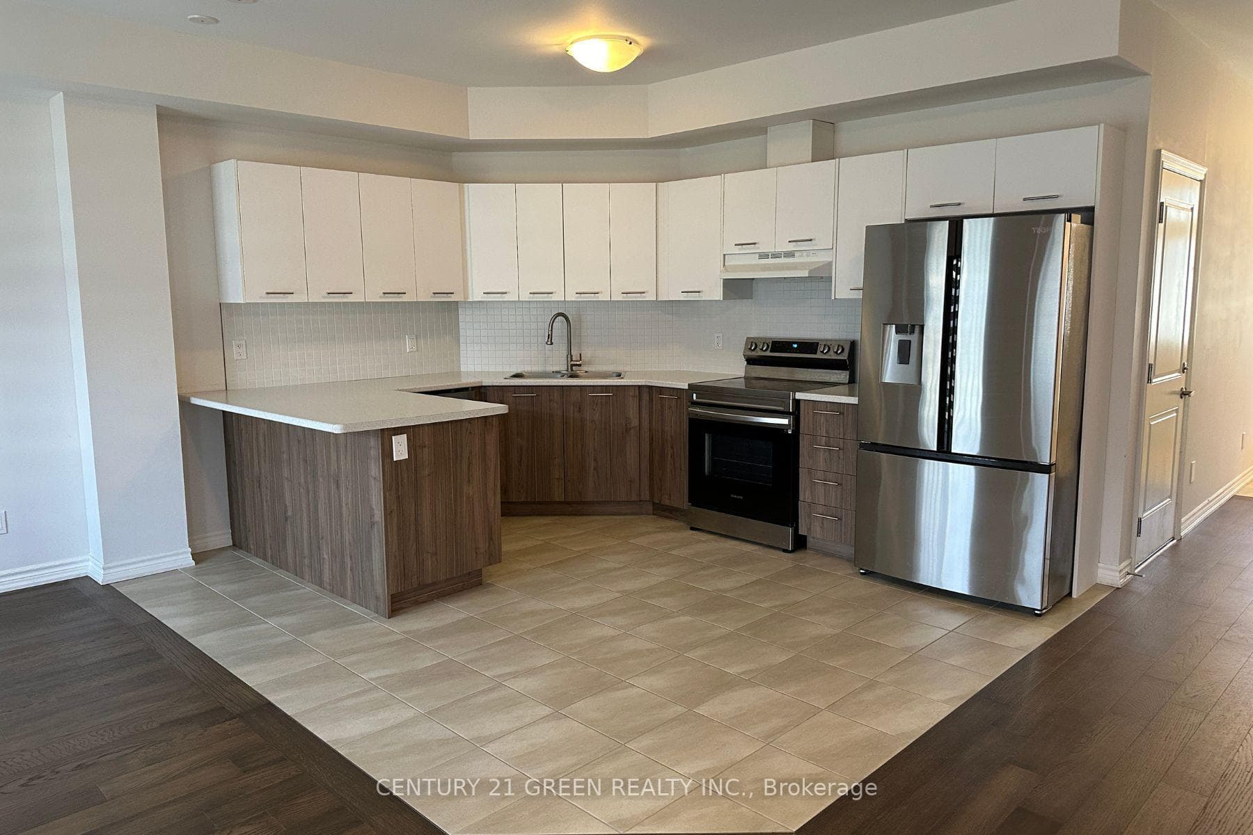 163 Rosie Street photo 6