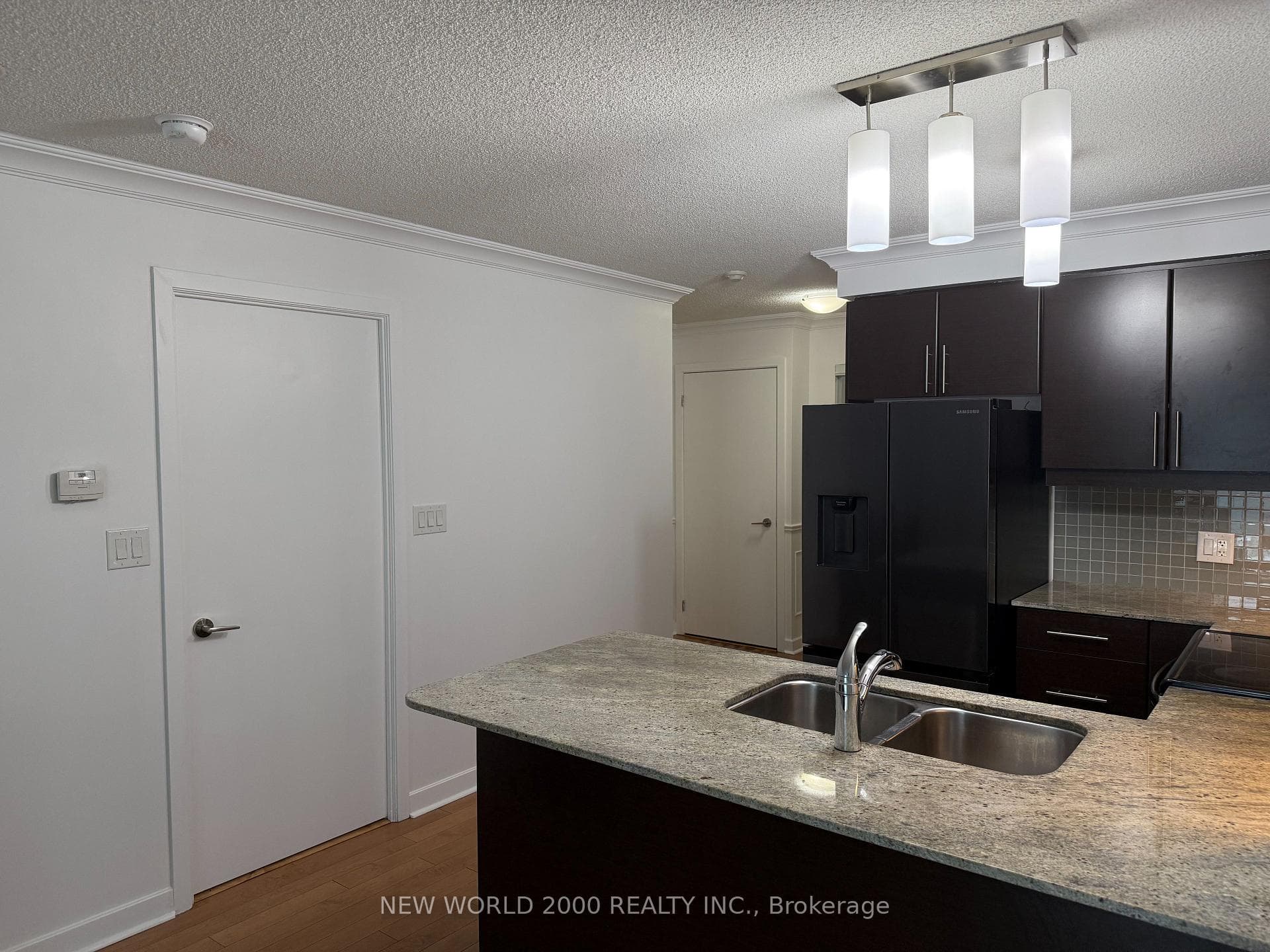 18 Harbour Street Unit 611 photo 13