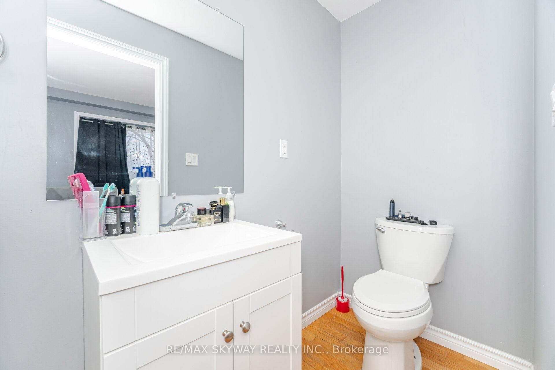 102 Queen Street photo 19