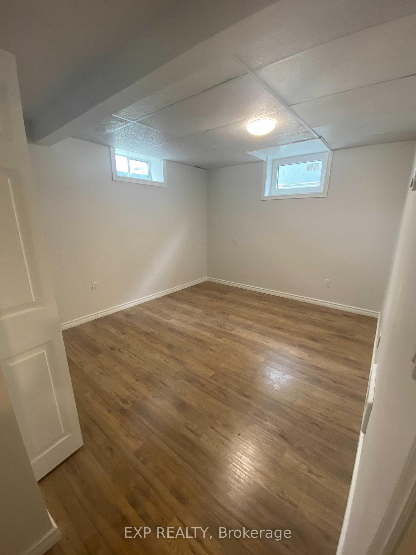612 Romaine Street photo 30