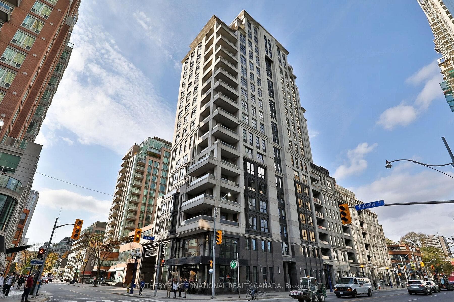 68 Yorkville Avenue Unit 308 photo 1