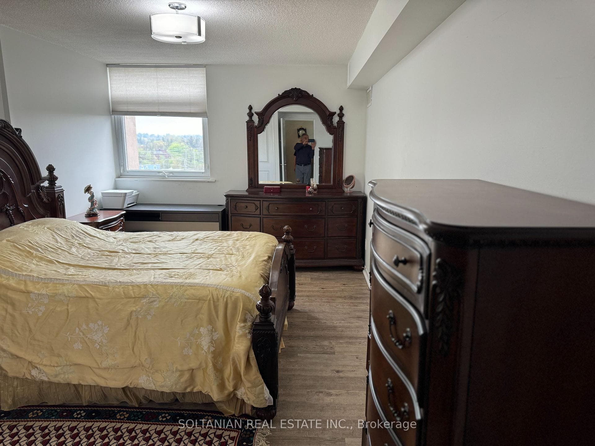 7811 Yonge Street Unit 908 photo 9