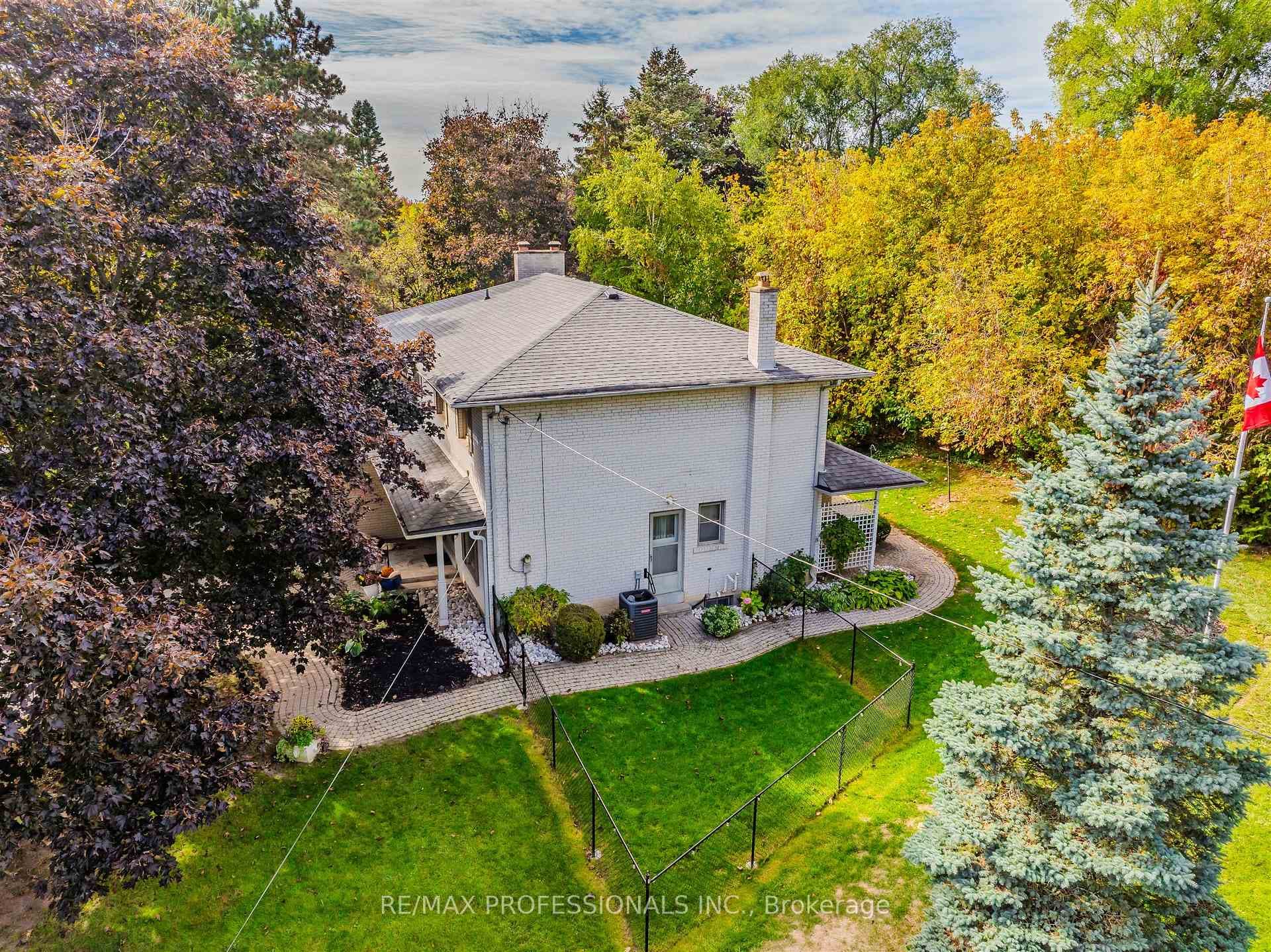 24 Billy Joel Crescent photo 45